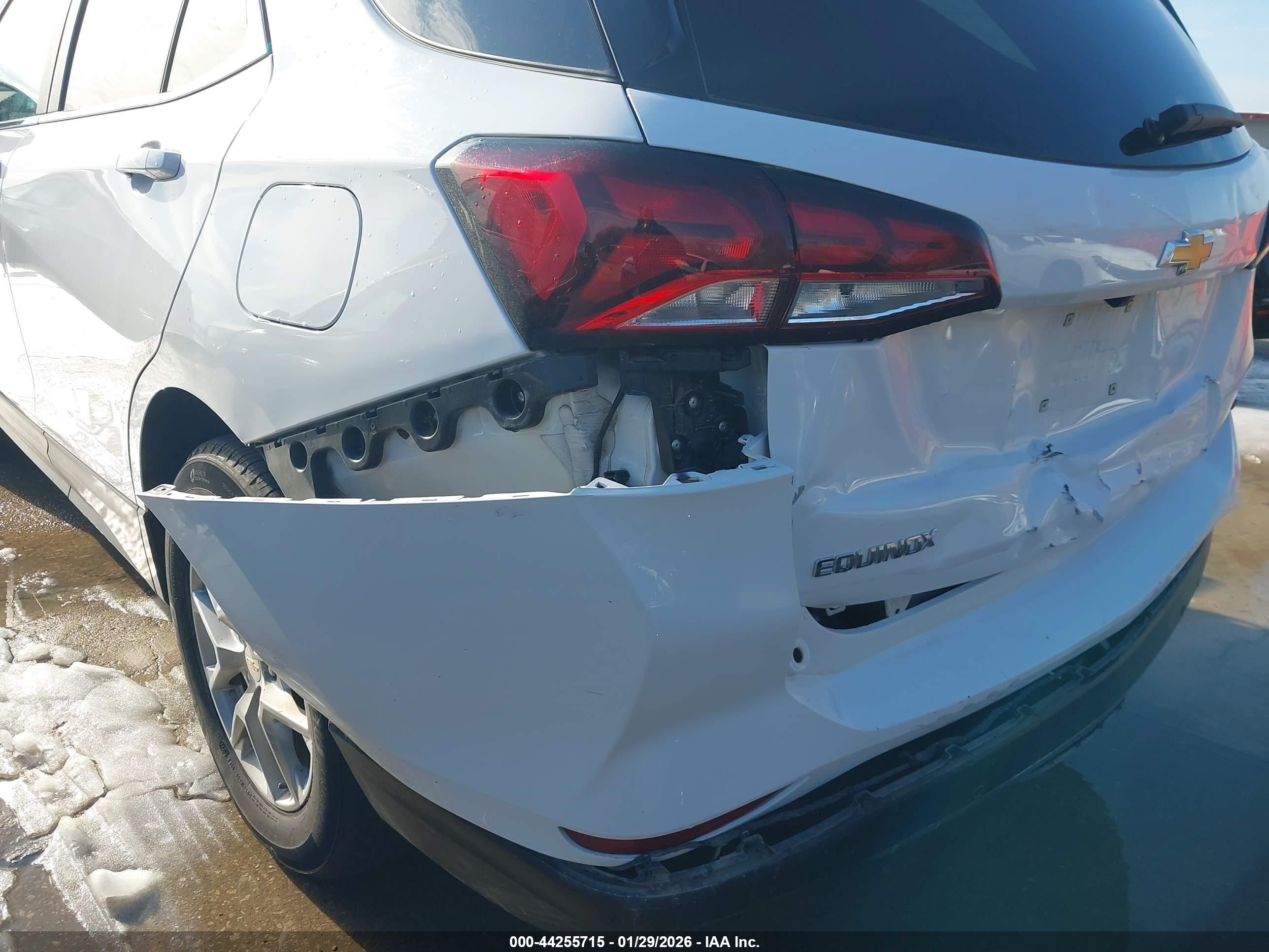CHEVROLET EQUINOX image 6