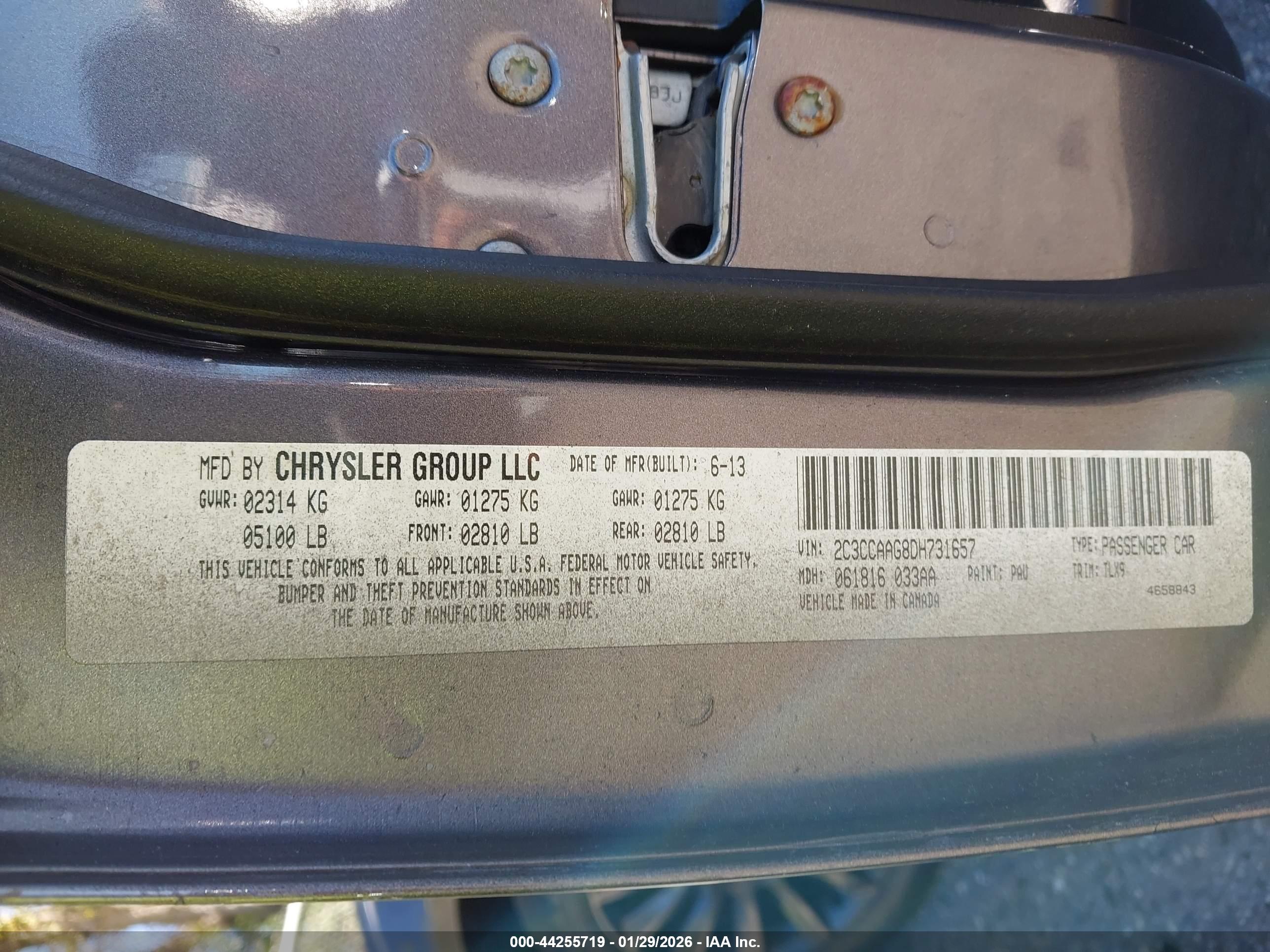 CHRYSLER 300 image 9