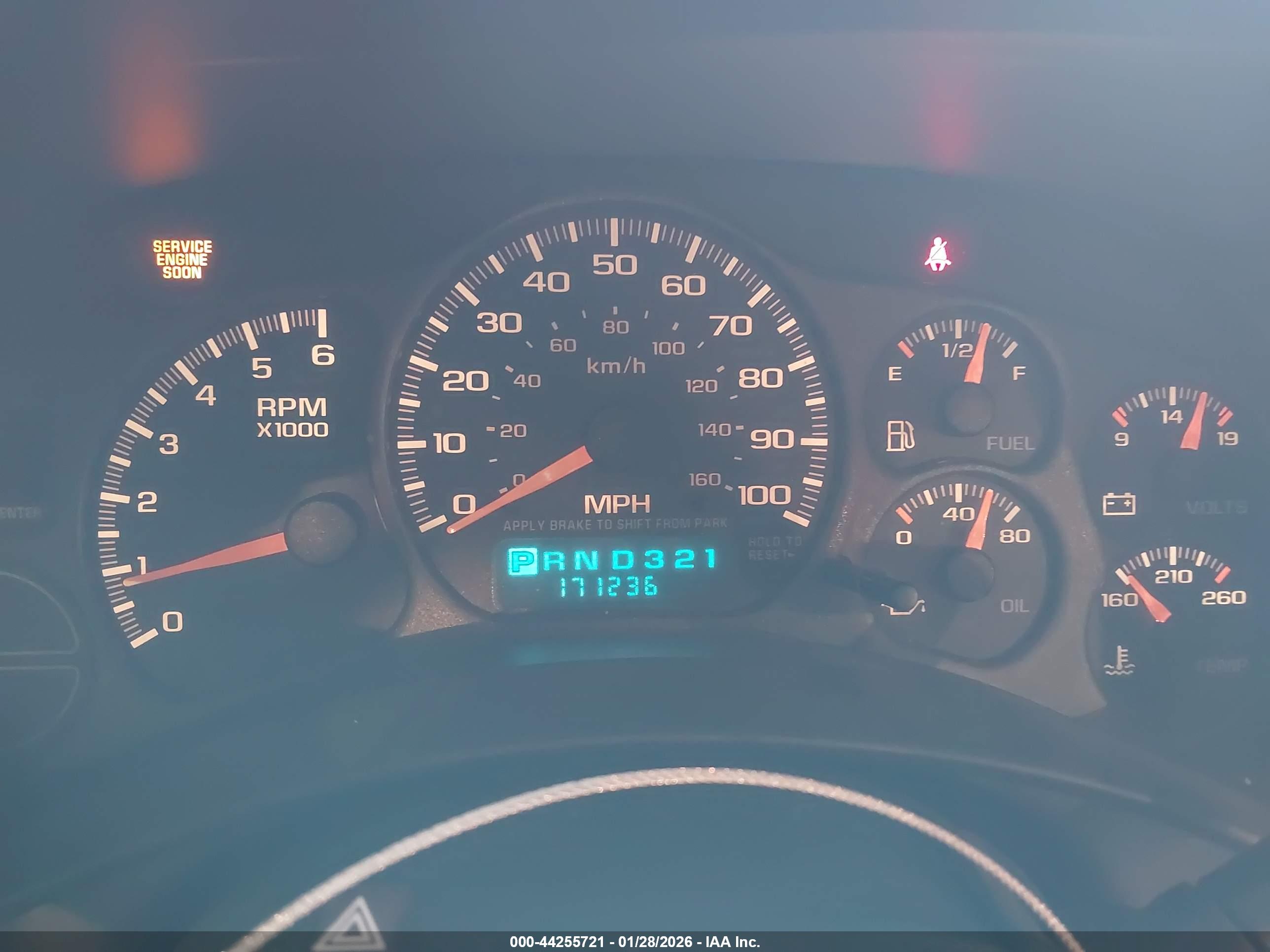 CHEVROLET TAHOE image 7