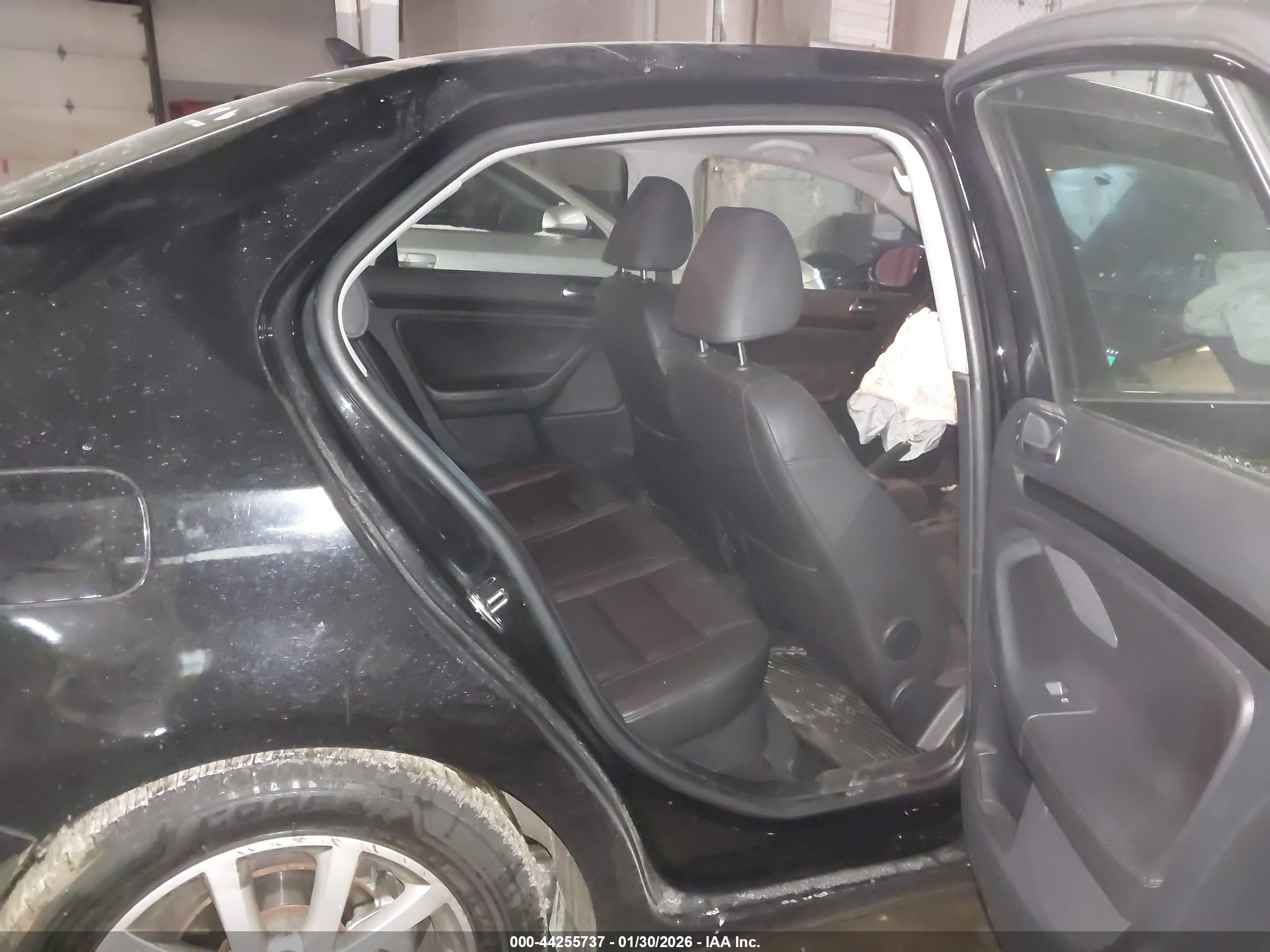 VOLKSWAGEN JETTA image 8