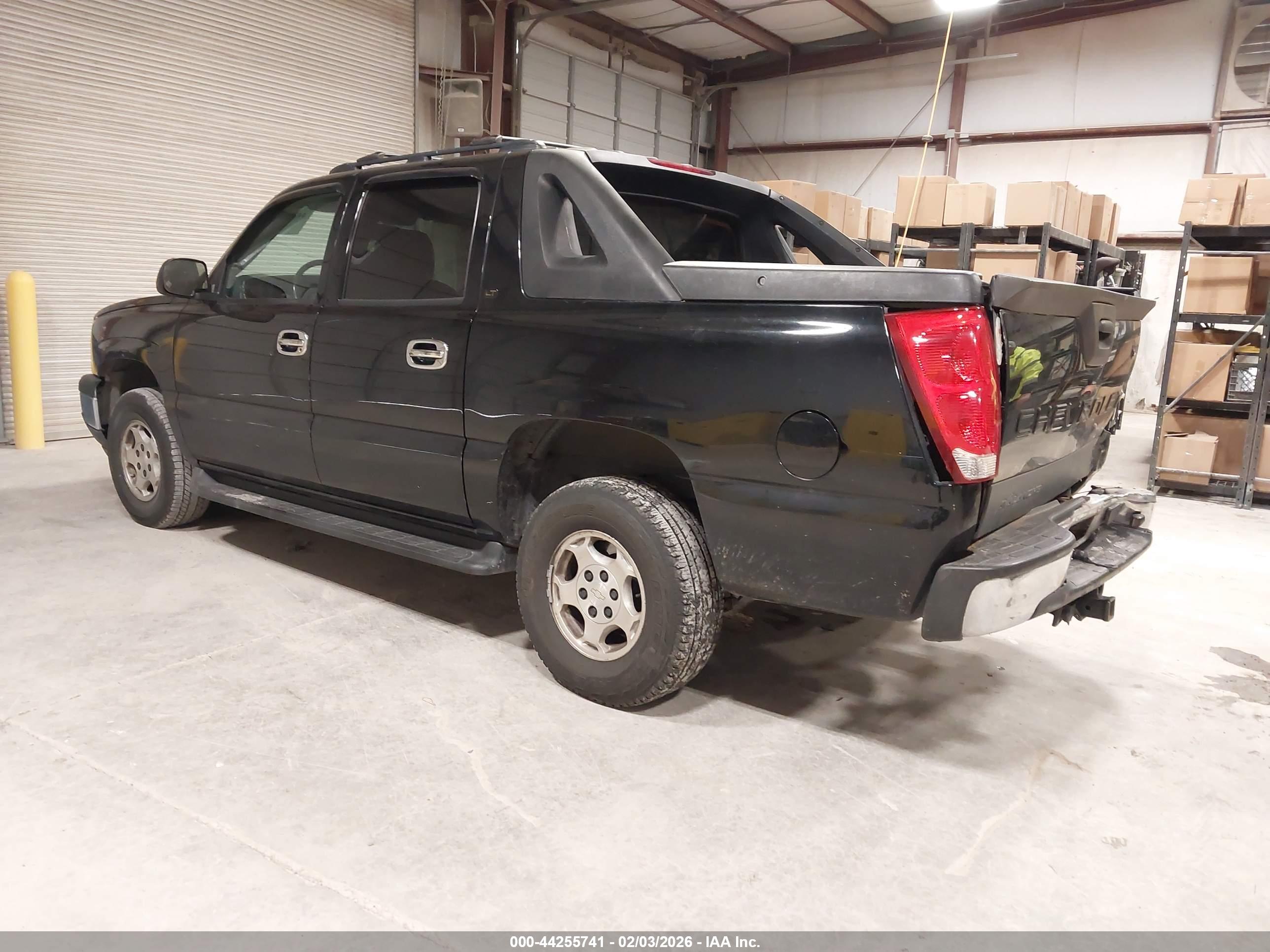 CHEVROLET AVALANCHE image 3
