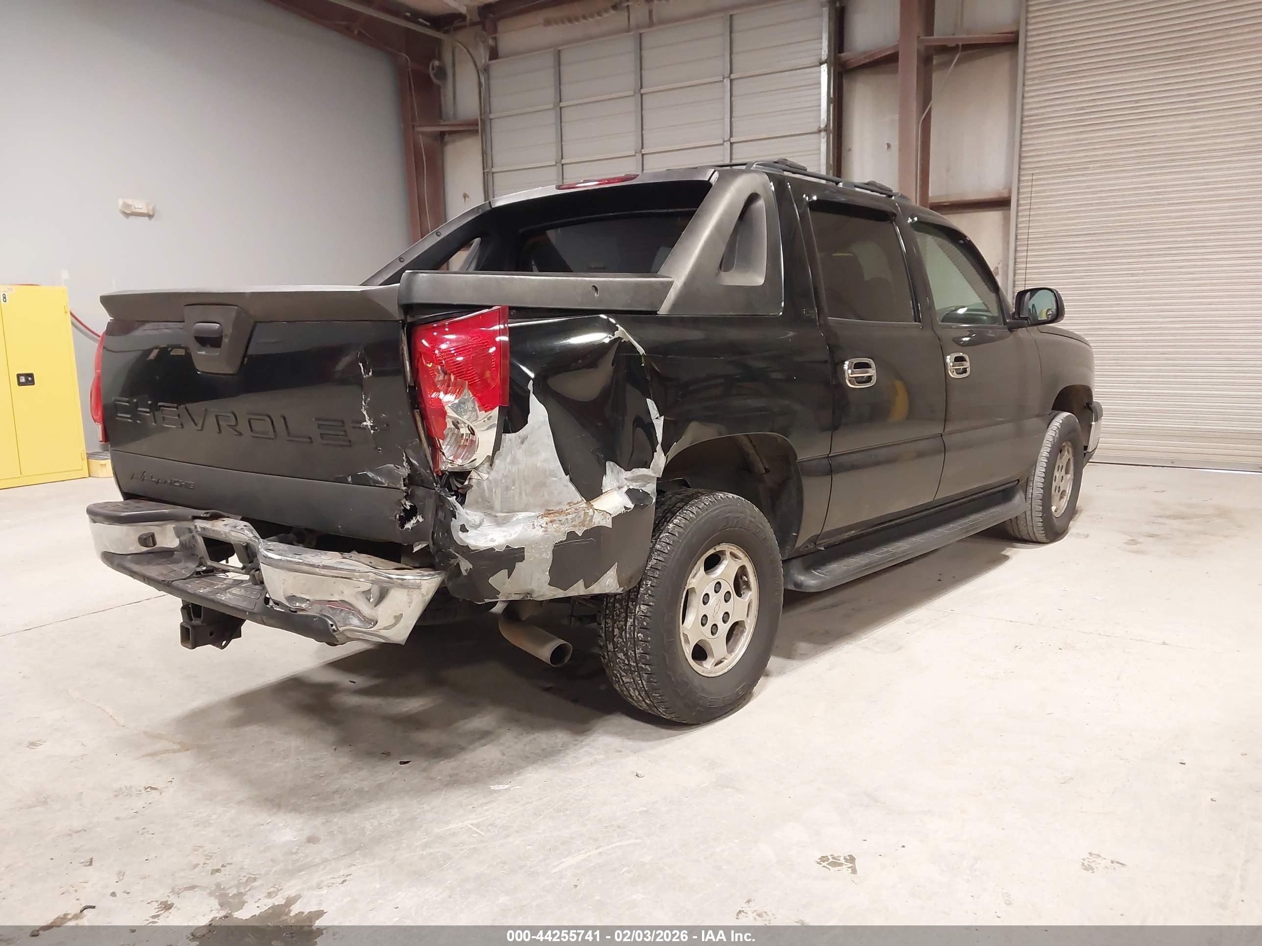 CHEVROLET AVALANCHE image 4