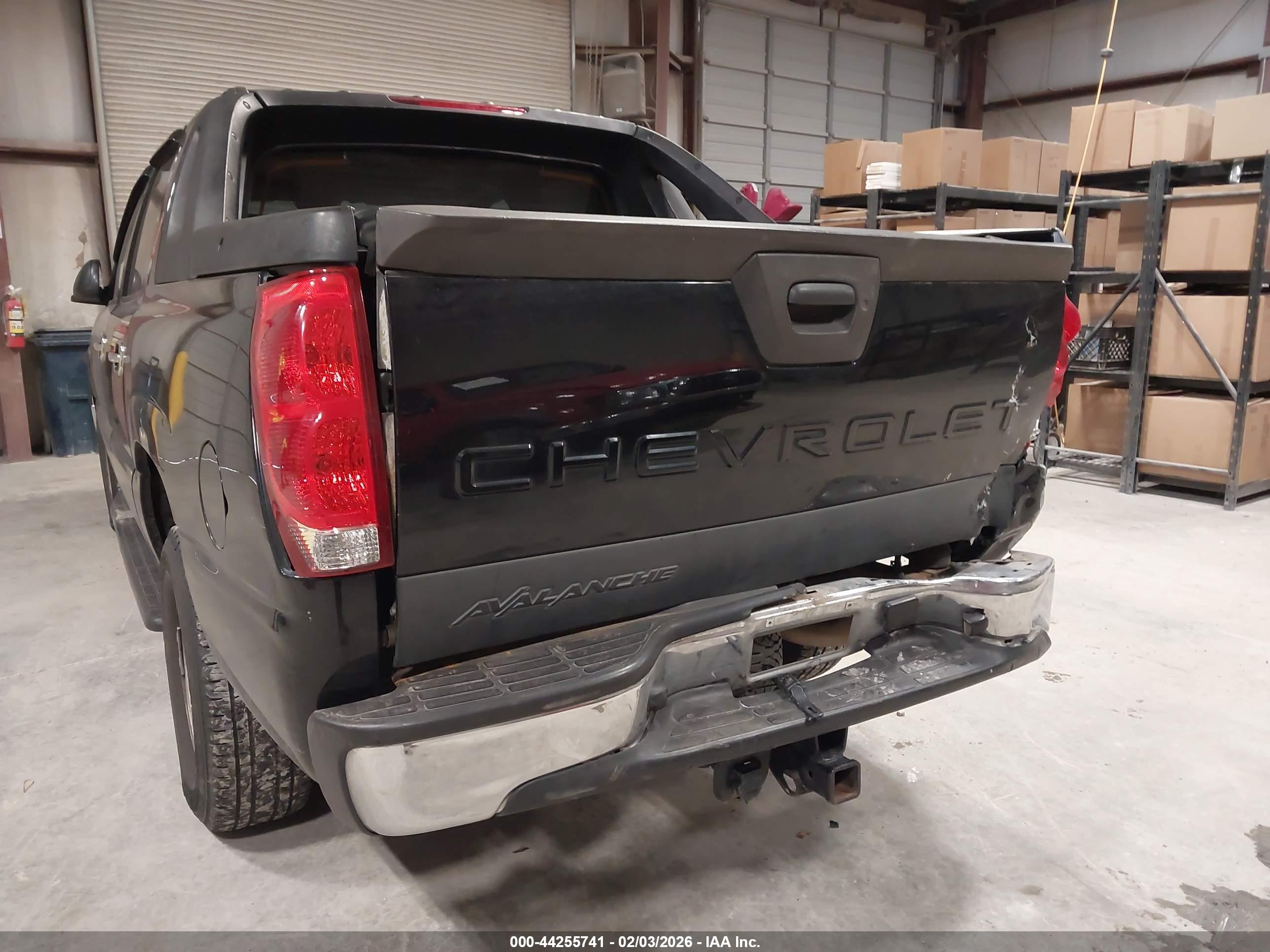 CHEVROLET AVALANCHE image 6