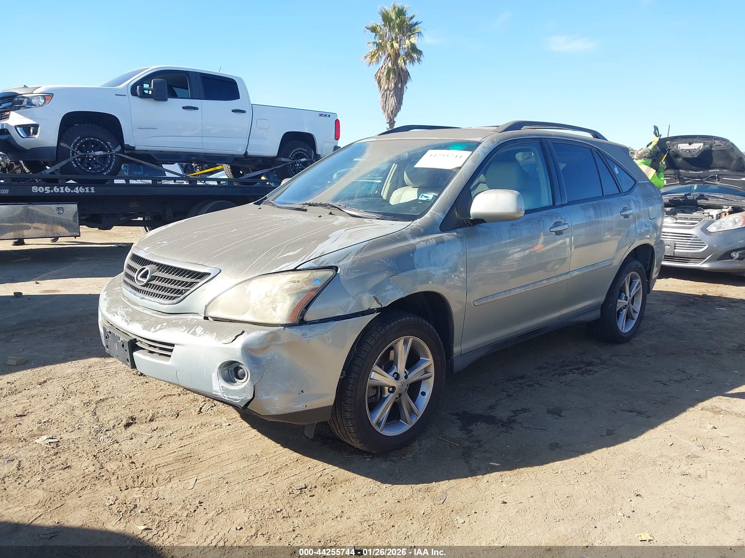 LEXUS RX image 2