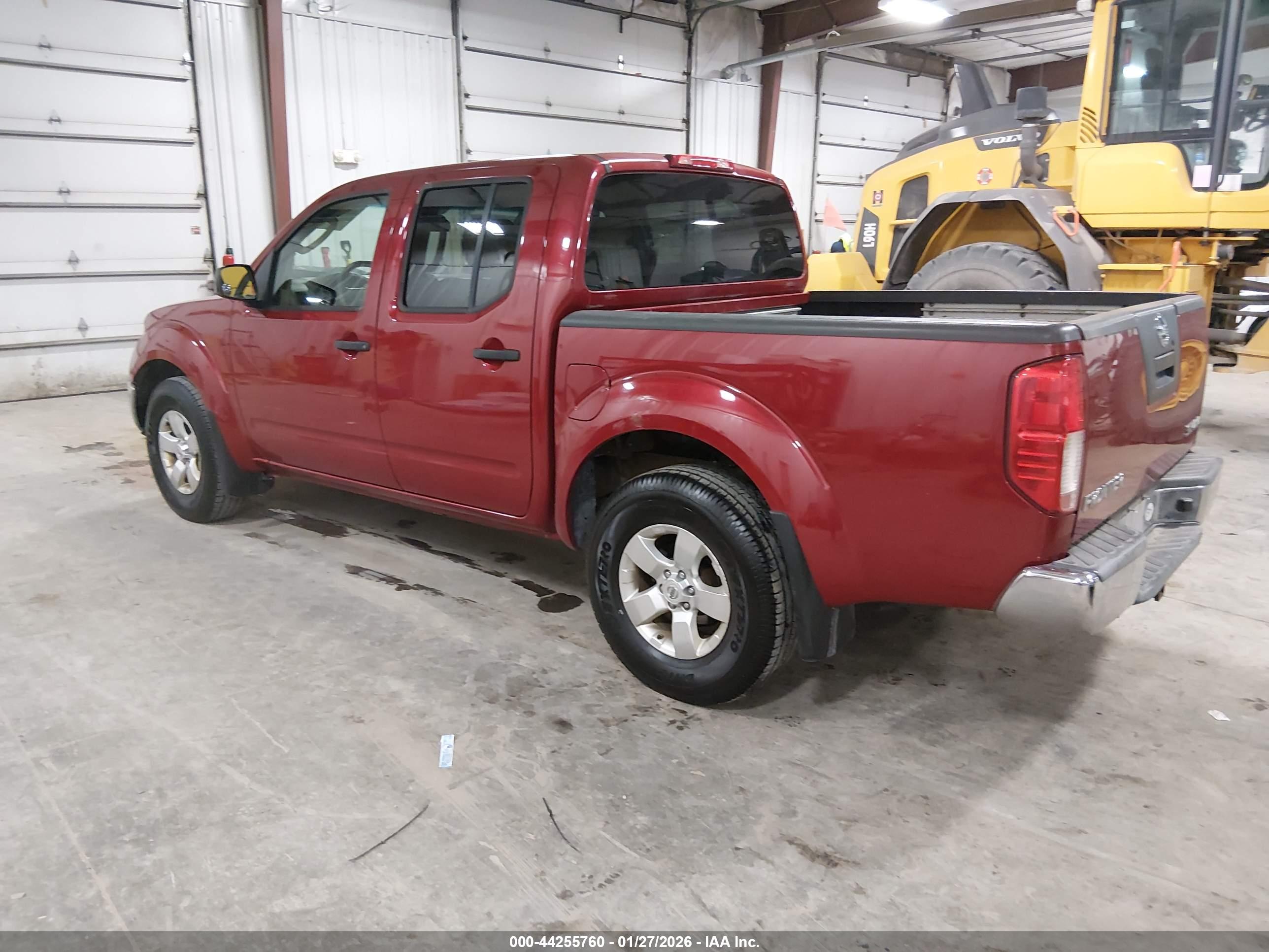 NISSAN FRONTIER image 3