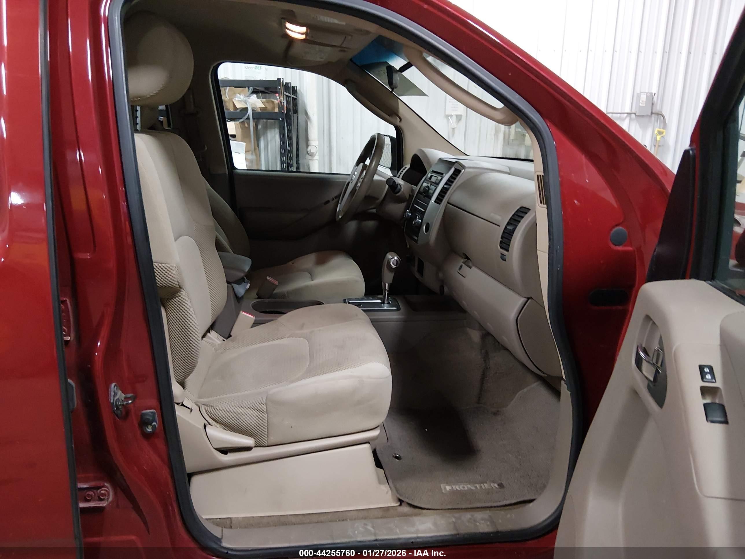 NISSAN FRONTIER image 5