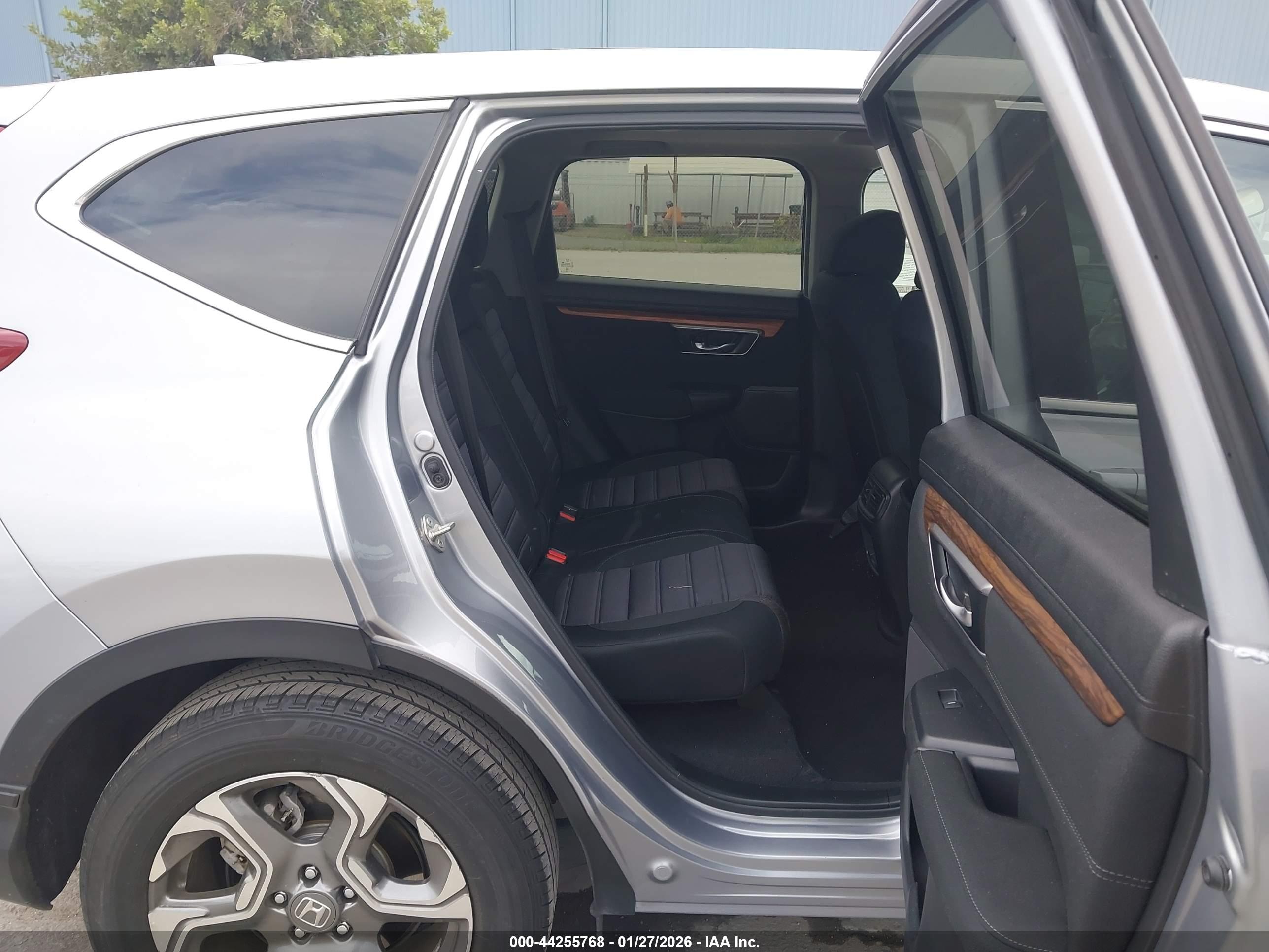HONDA CR-V image 8