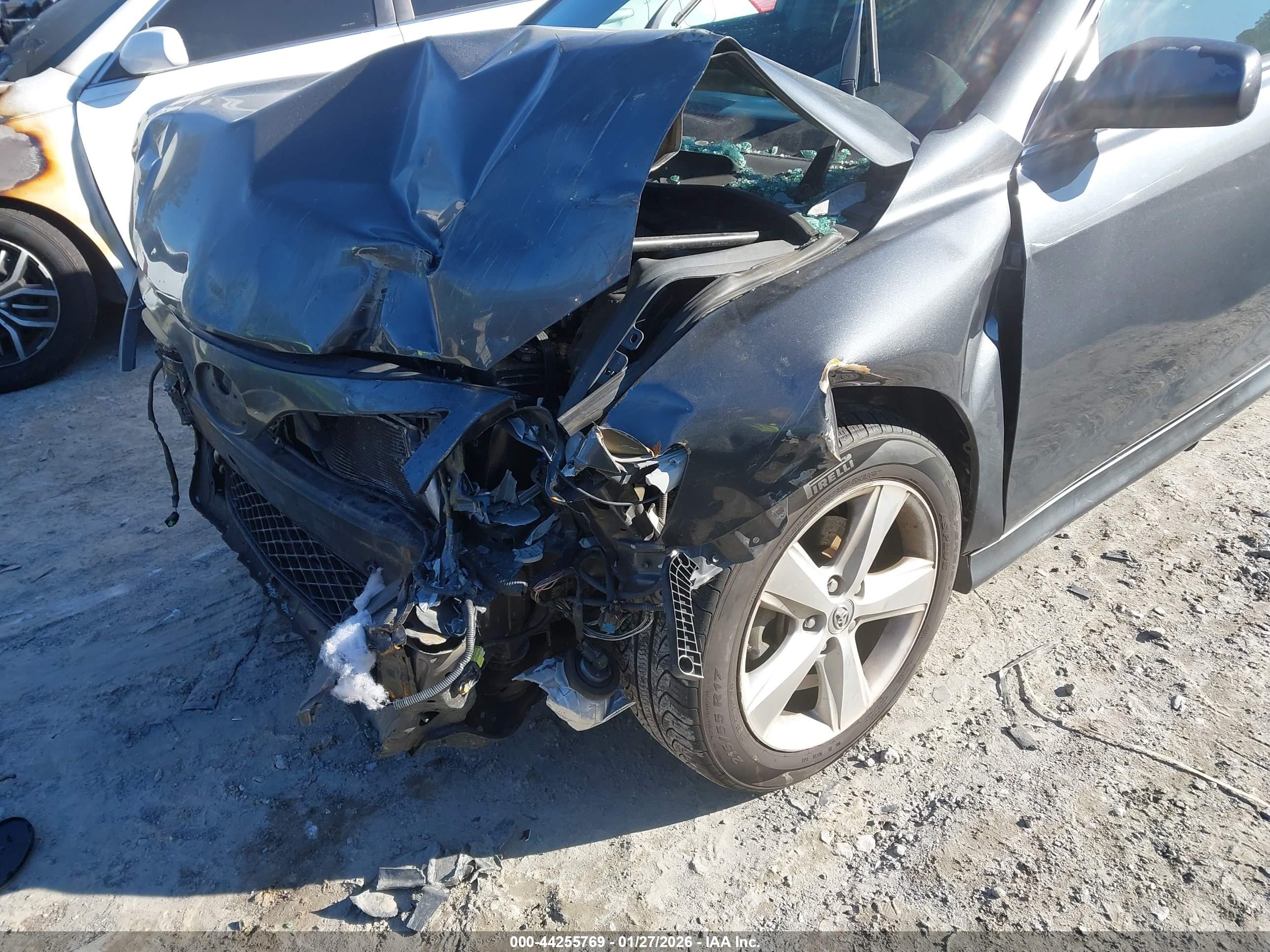 TOYOTA CAMRY image 6