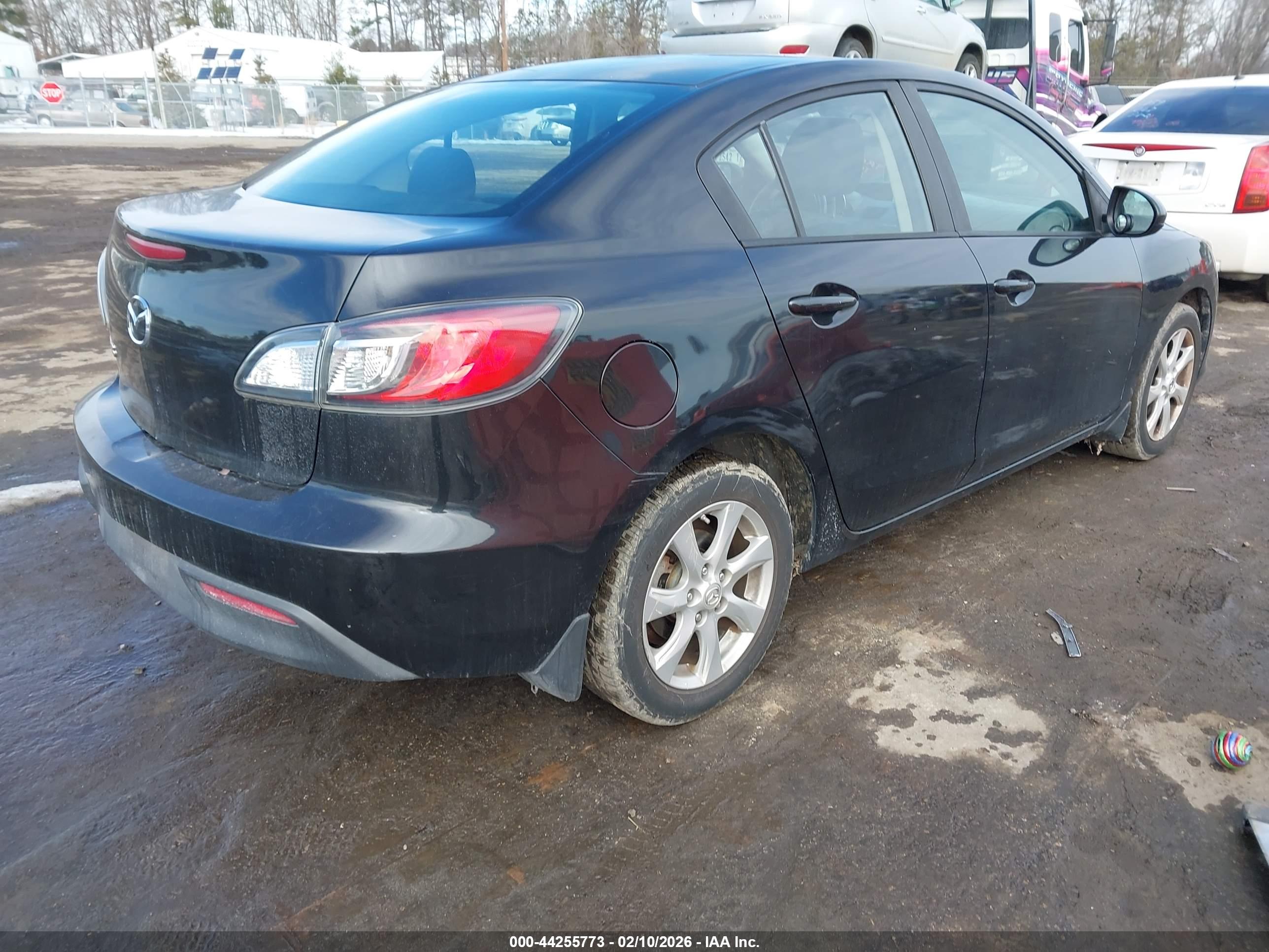 MAZDA MAZDA3 image 4
