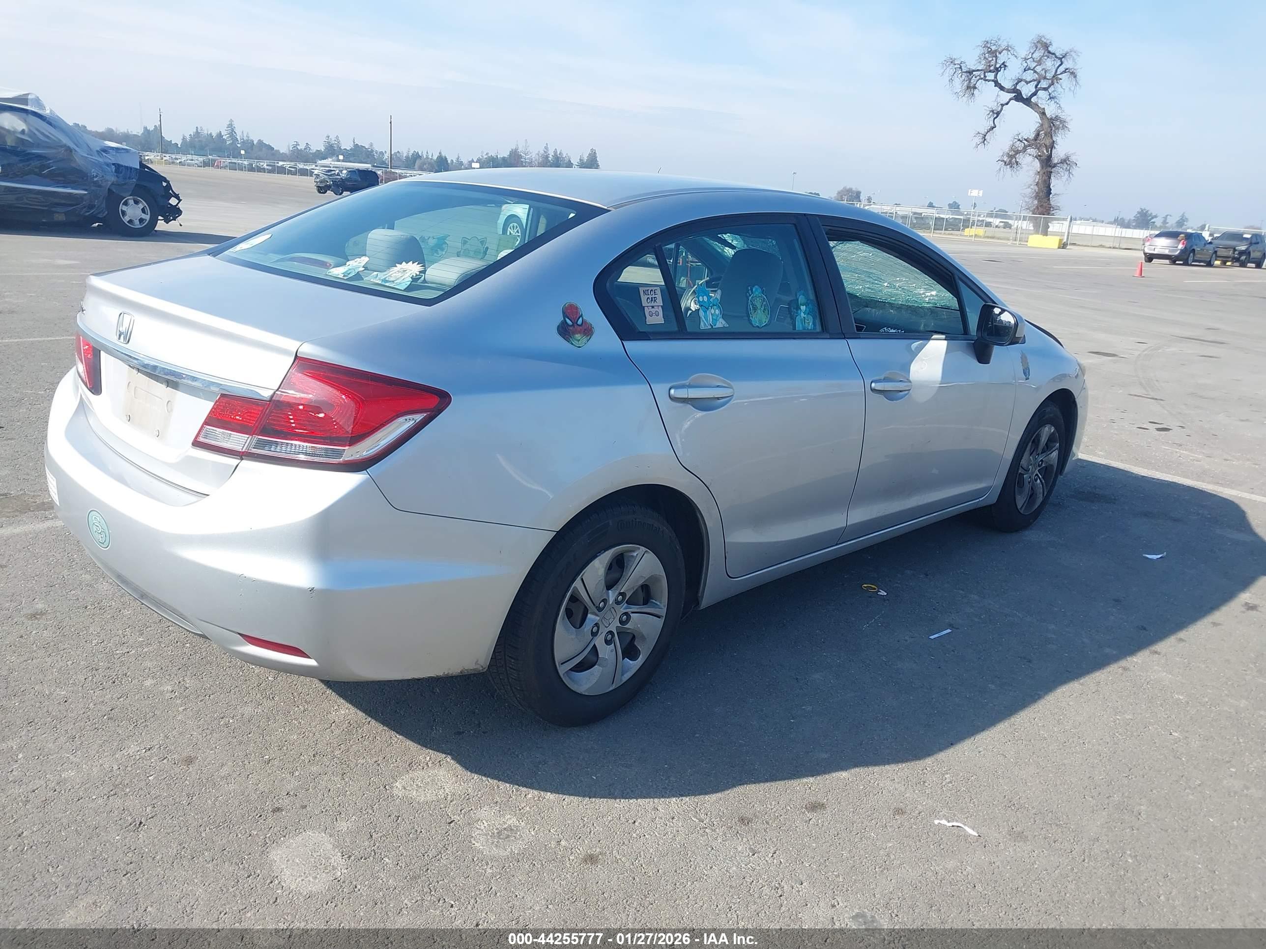 HONDA CIVIC image 4