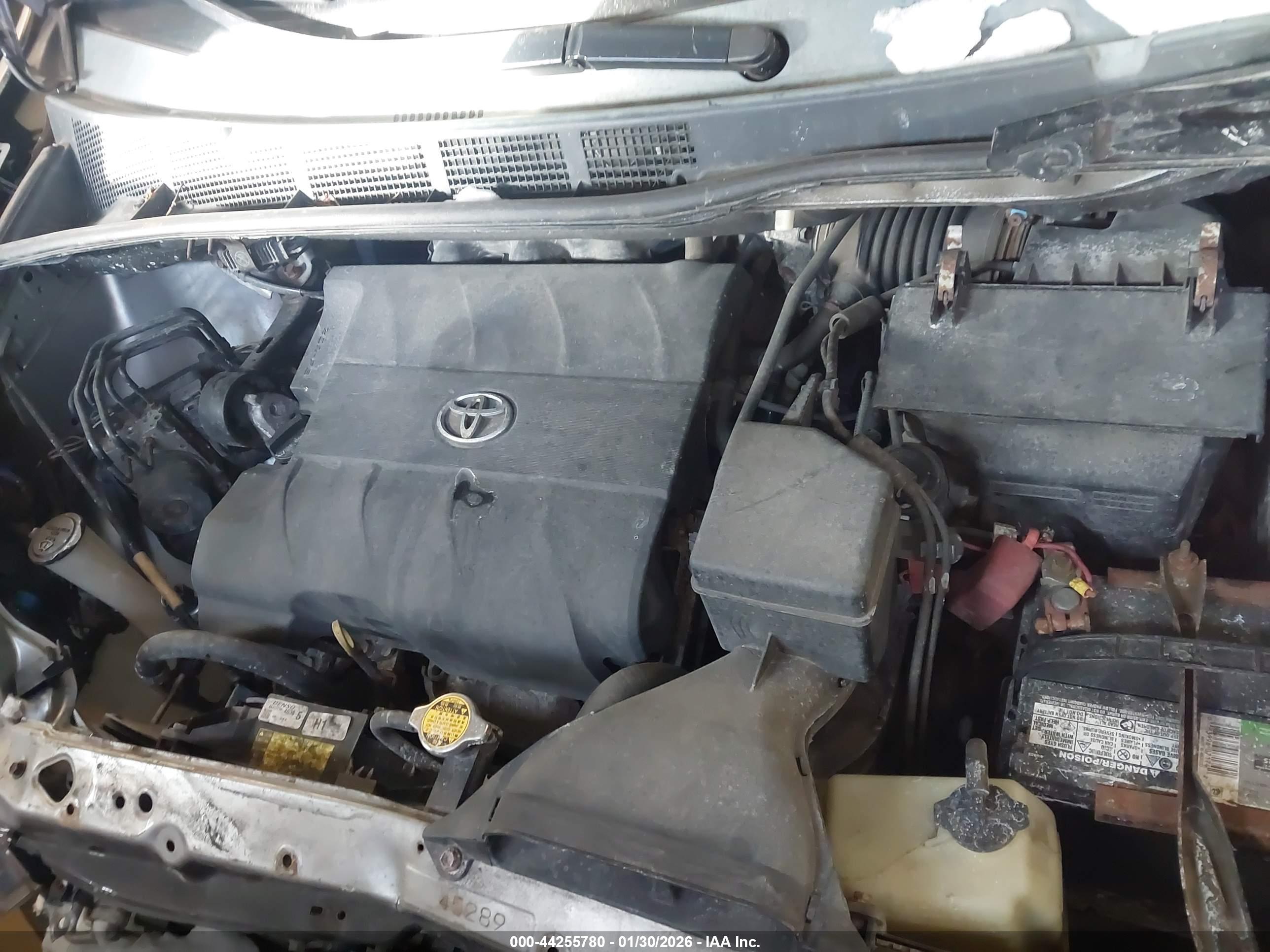 TOYOTA SIENNA image 10