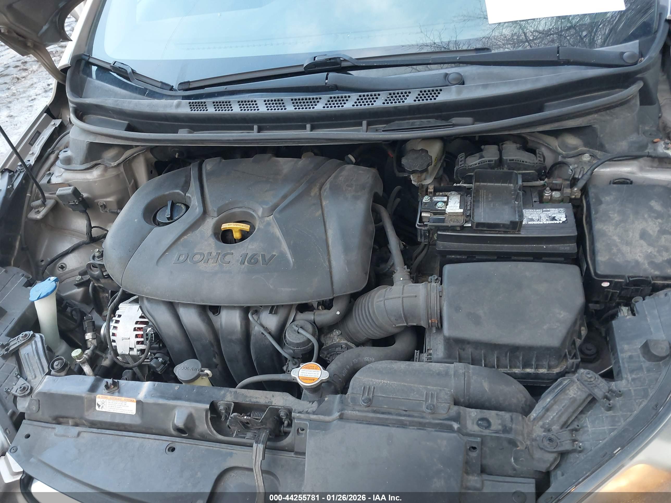 HYUNDAI ELANTRA image 10