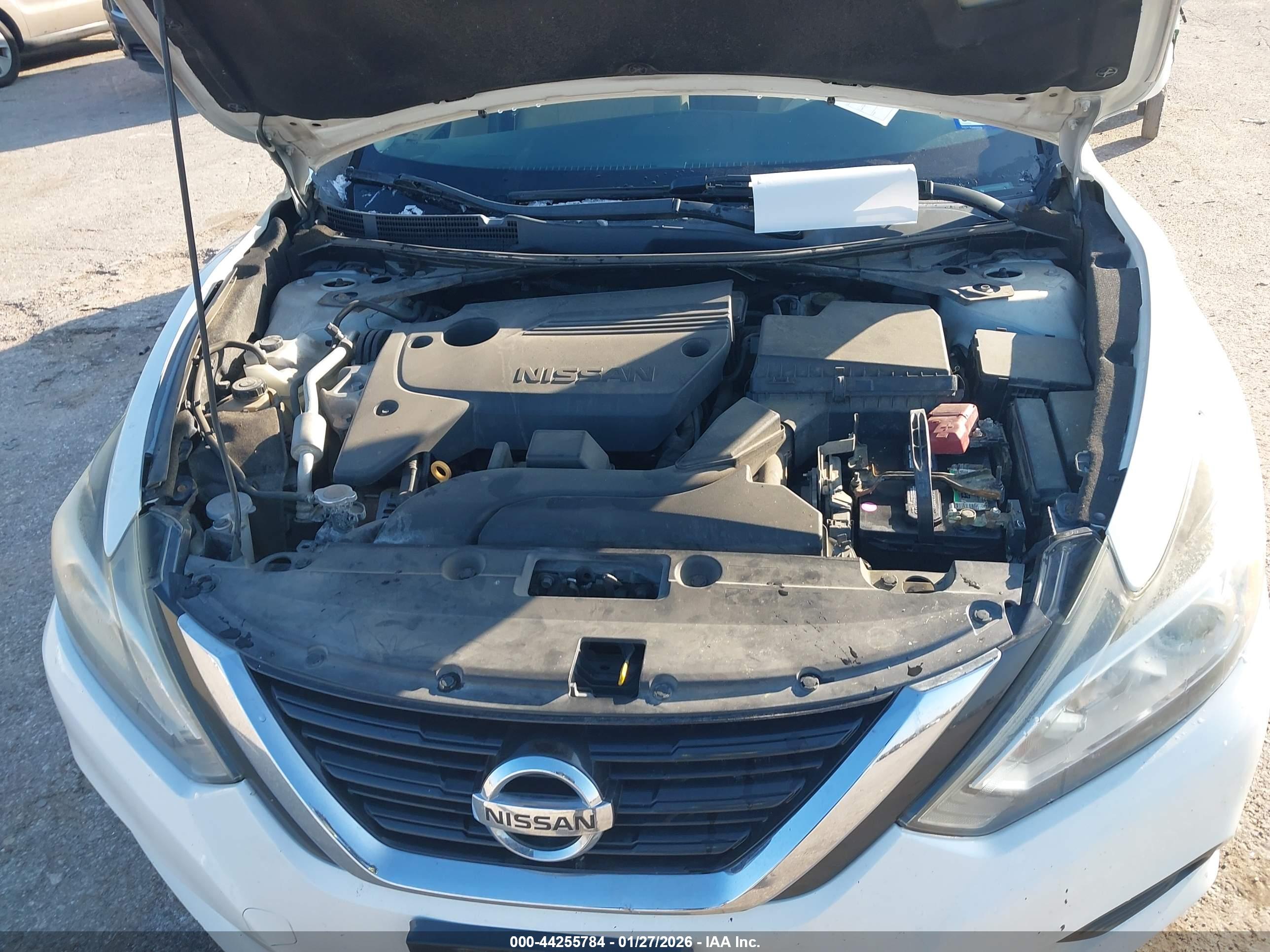 NISSAN ALTIMA image 10