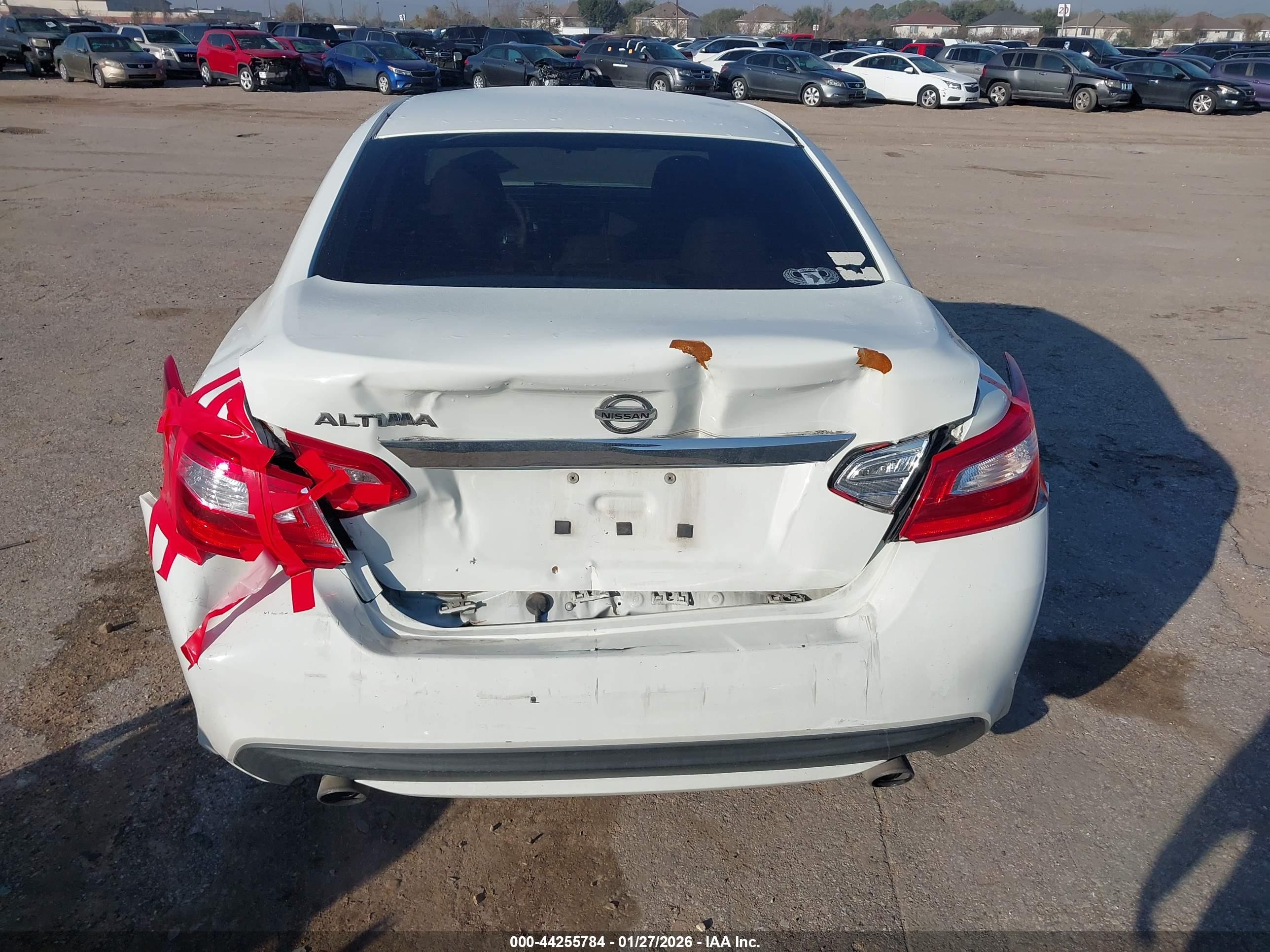 NISSAN ALTIMA image 6