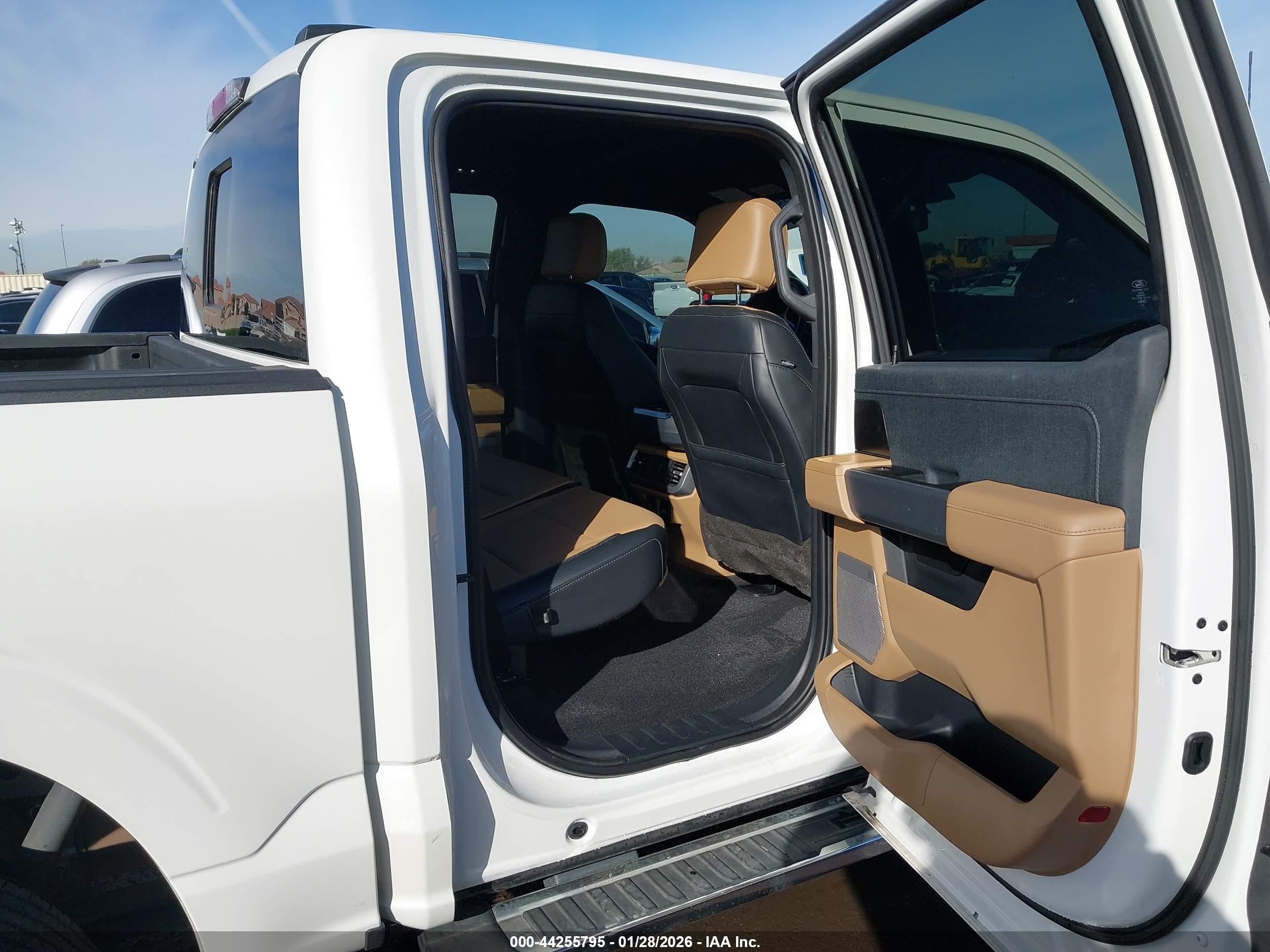 FORD F-150 image 8