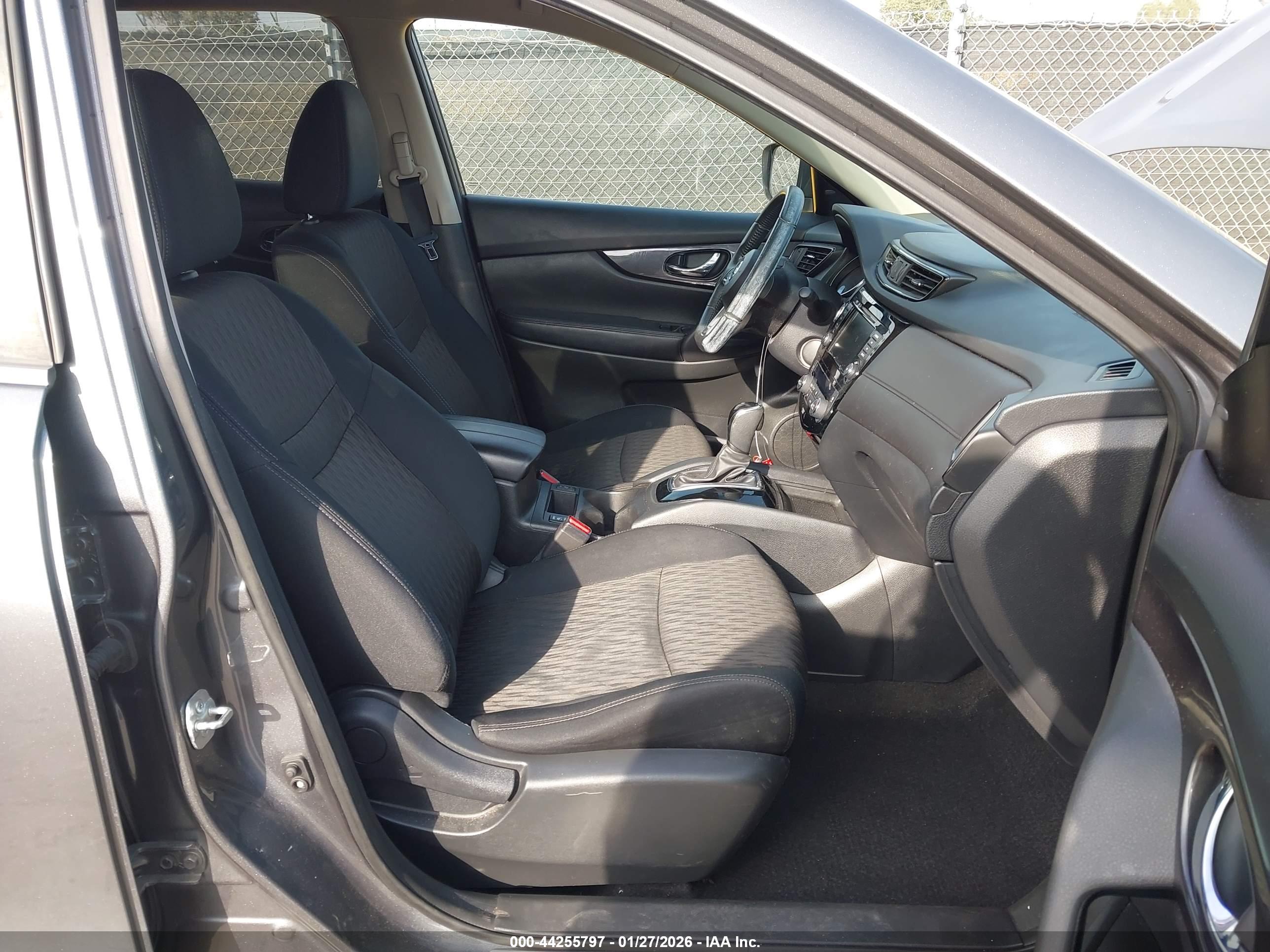 NISSAN ROGUE image 5