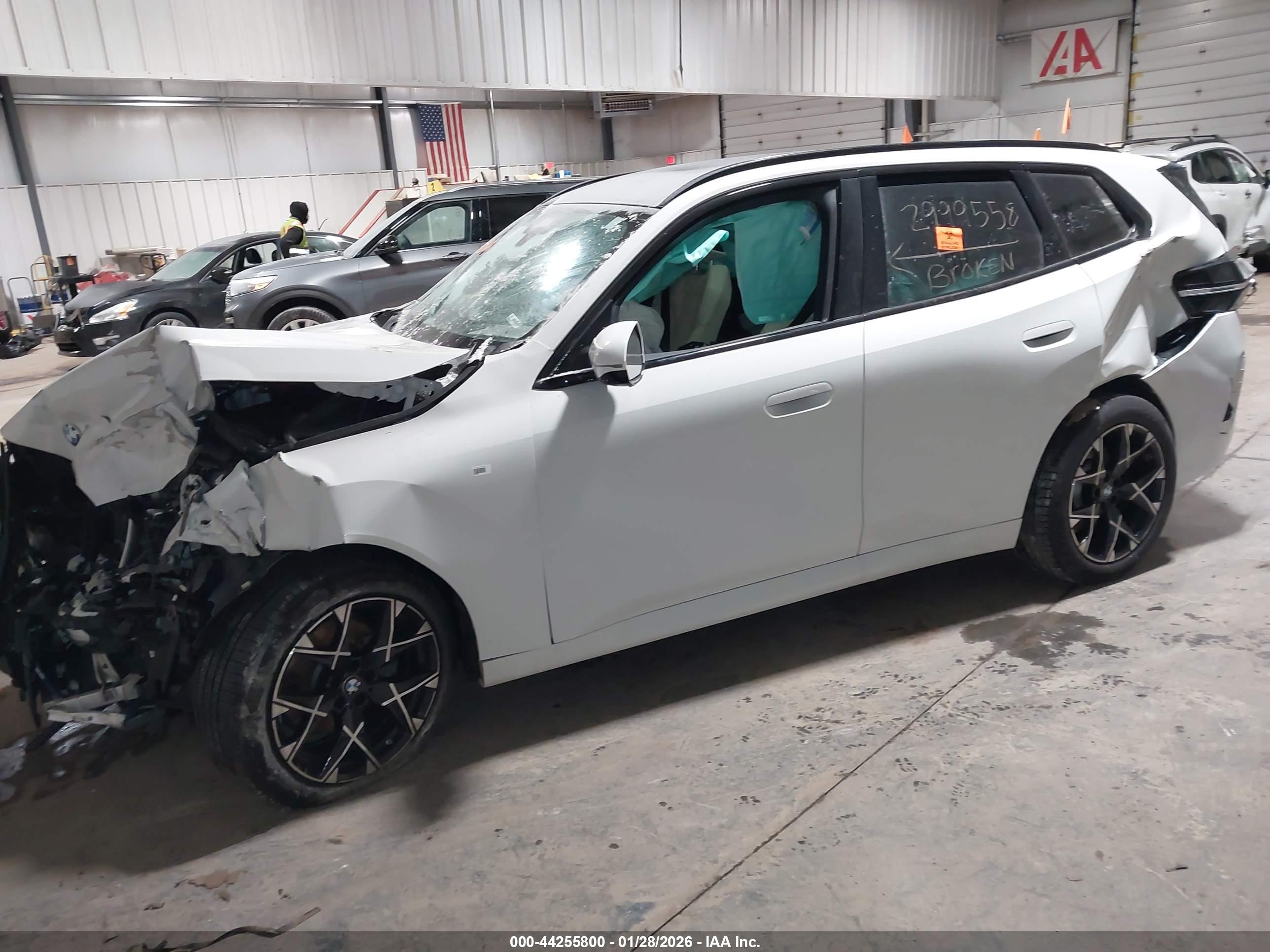 BMW X3 image 2