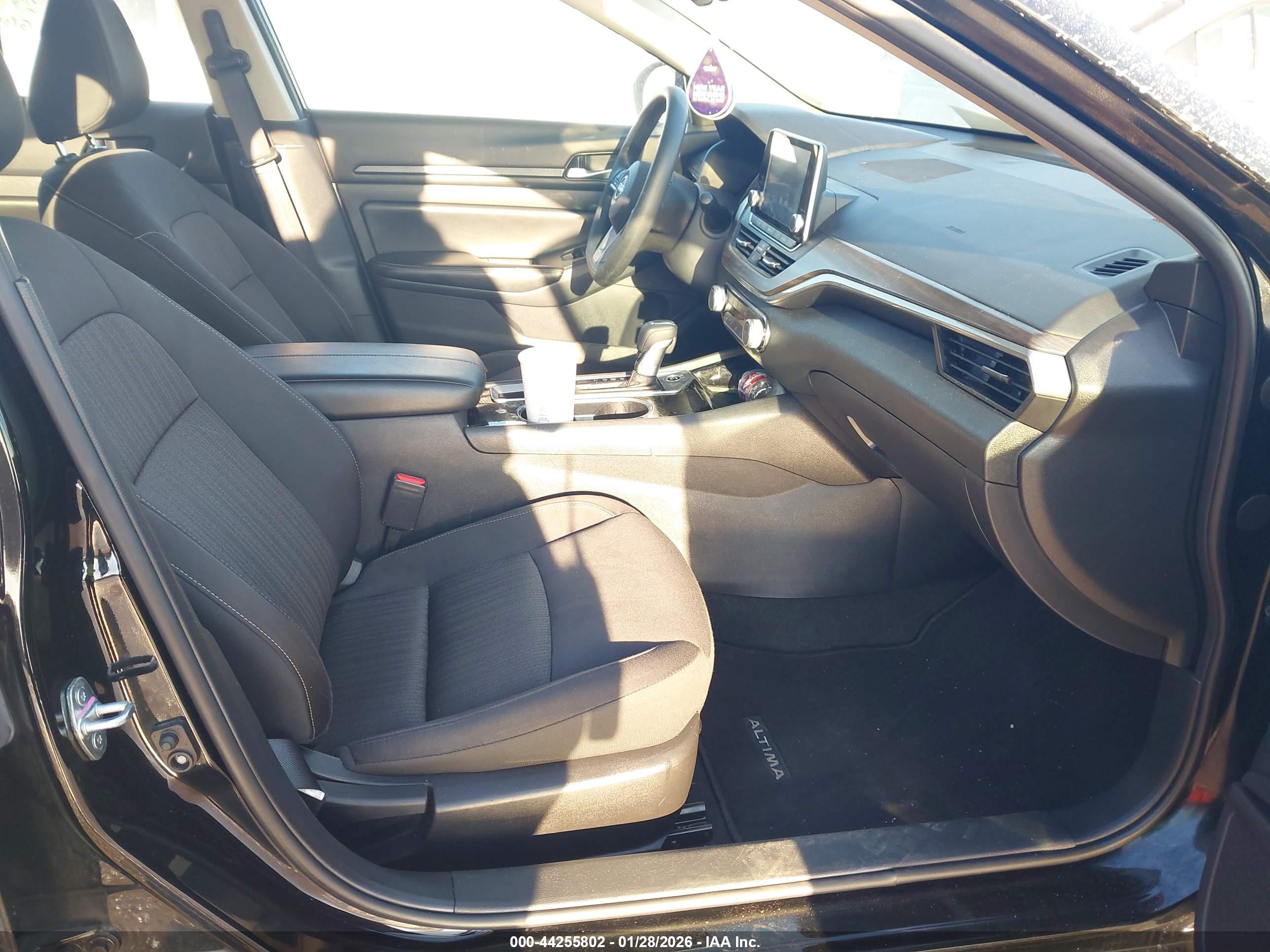 NISSAN ALTIMA image 5
