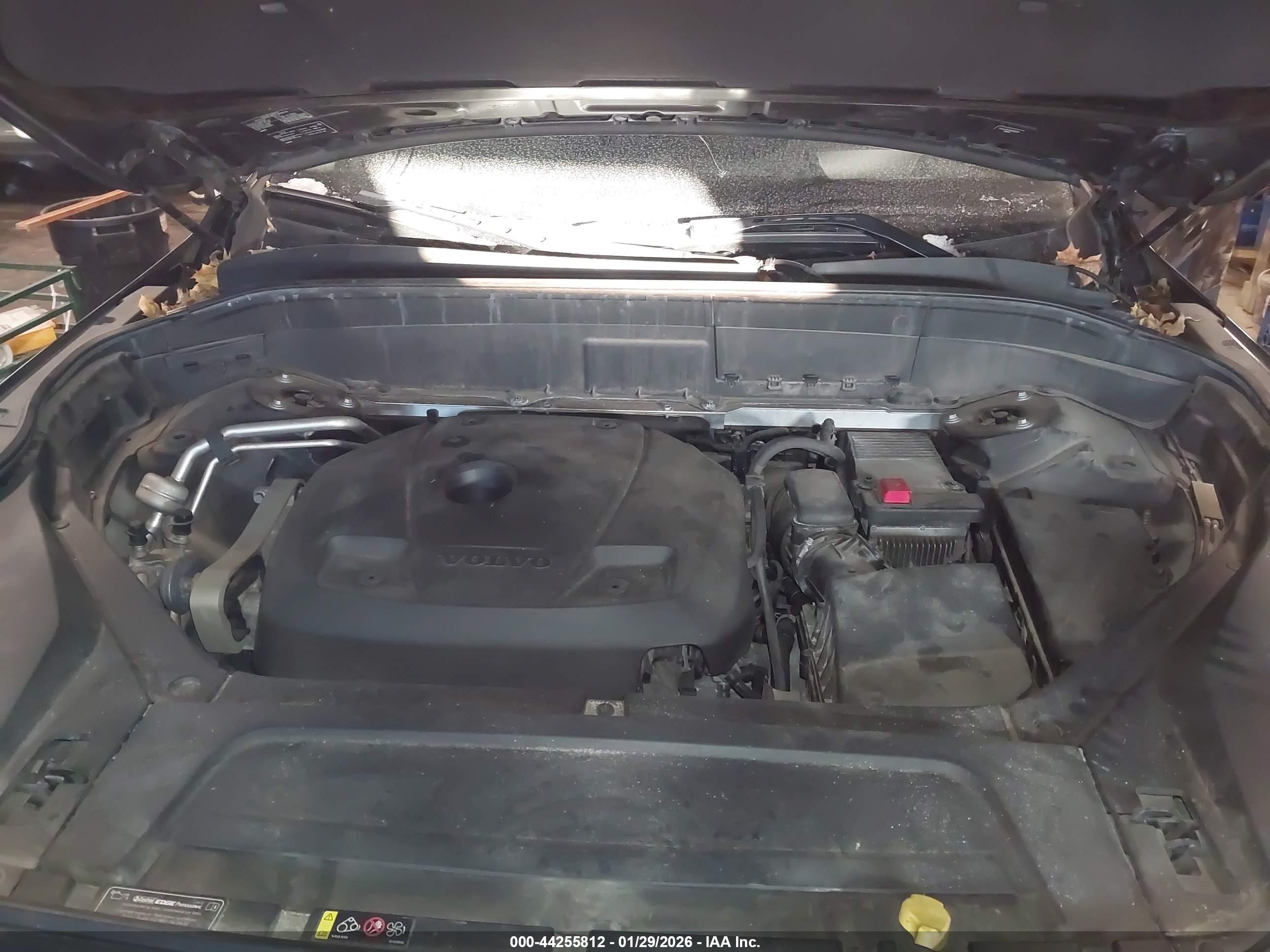 VOLVO XC90 image 10