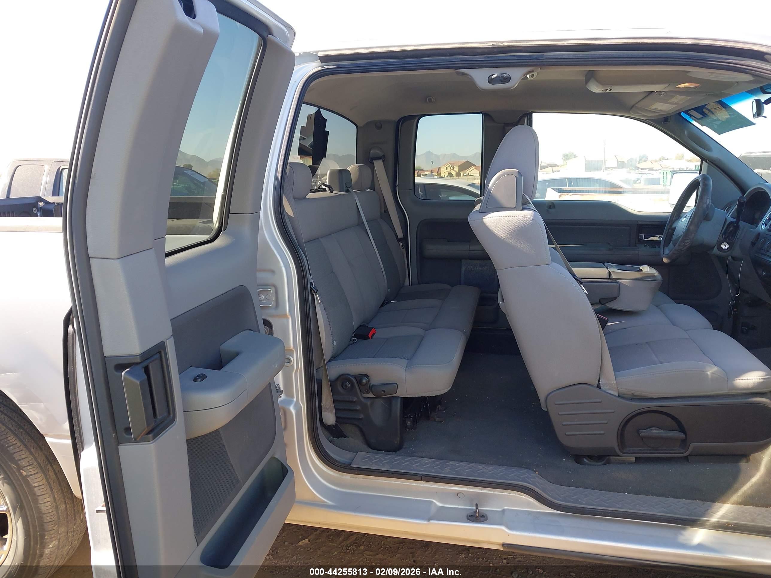 FORD F-150 image 8