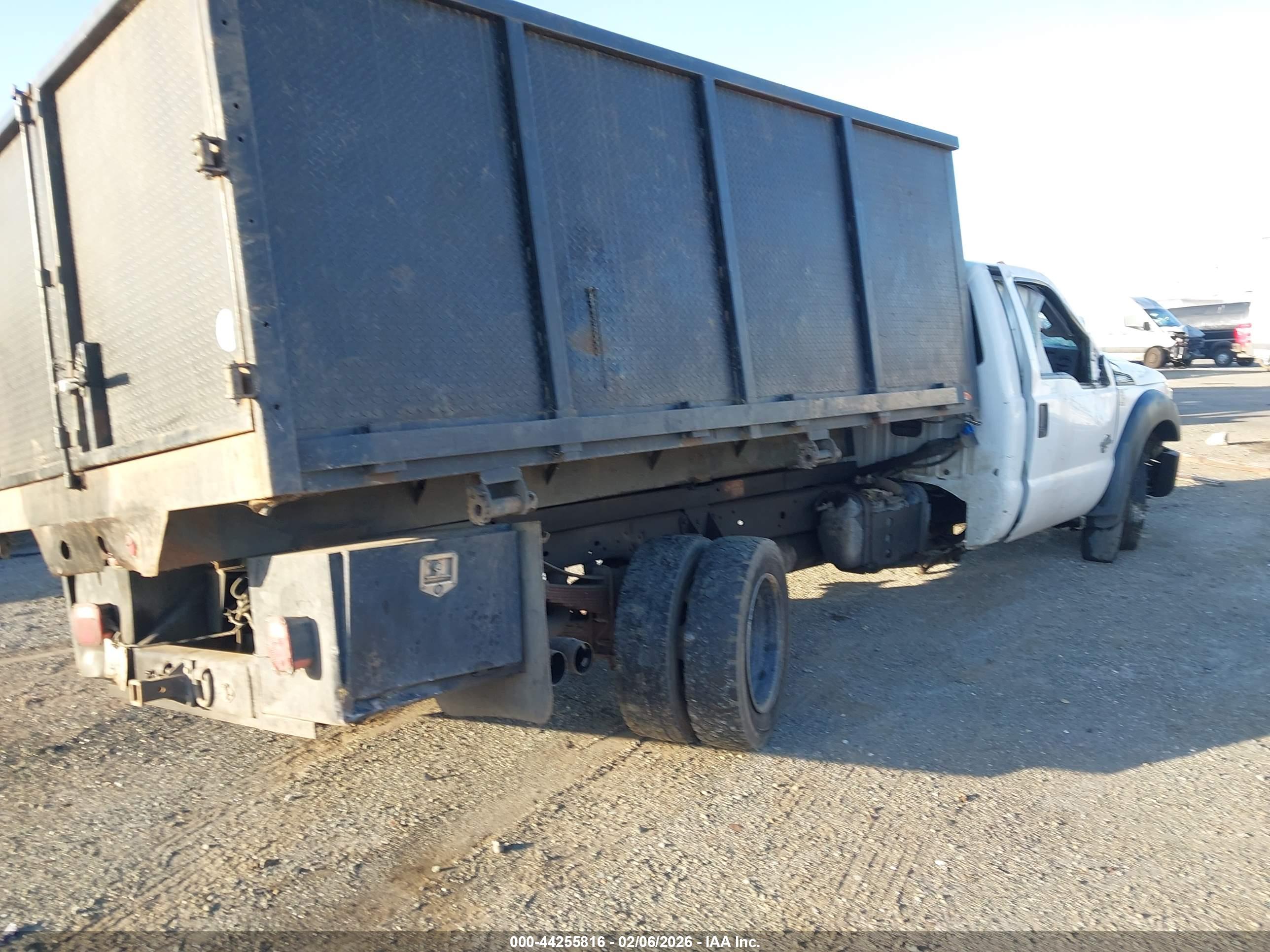 FORD F-550 image 4