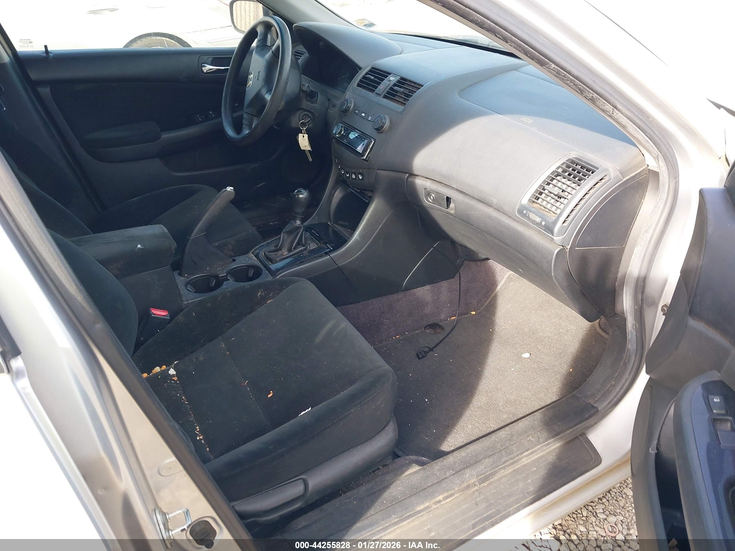 HONDA ACCORD image 5