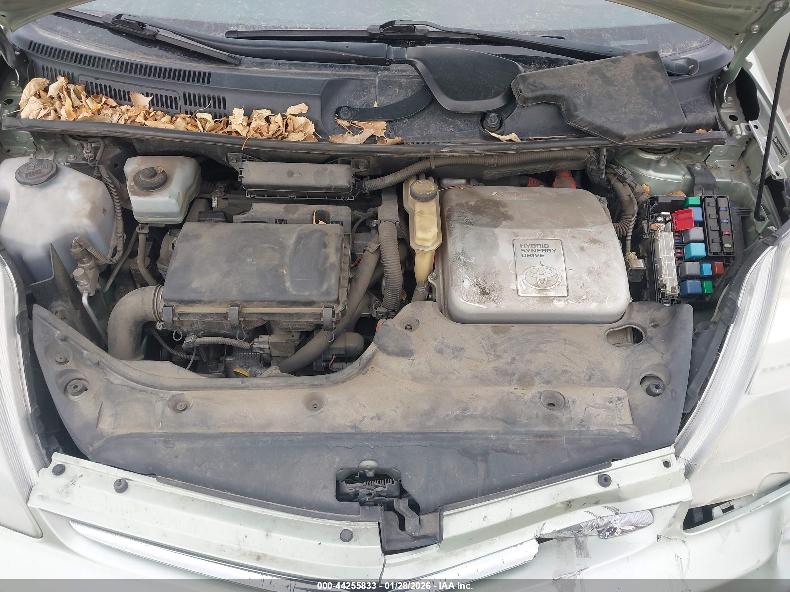 TOYOTA PRIUS image 10