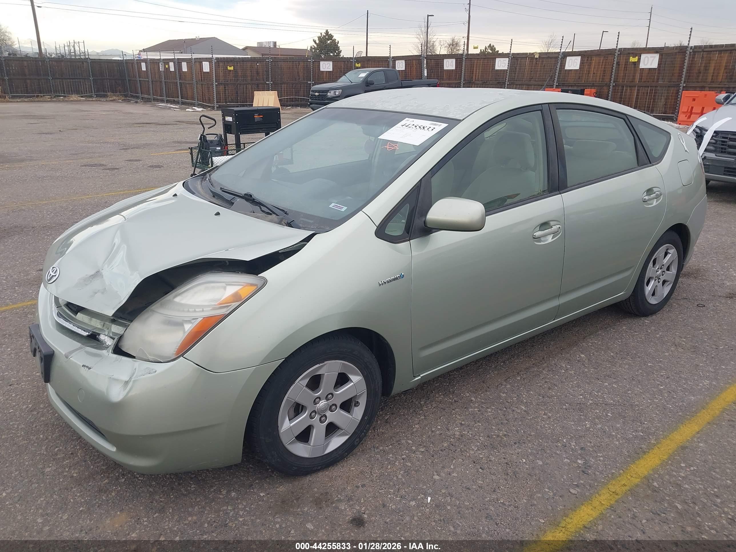 TOYOTA PRIUS image 2