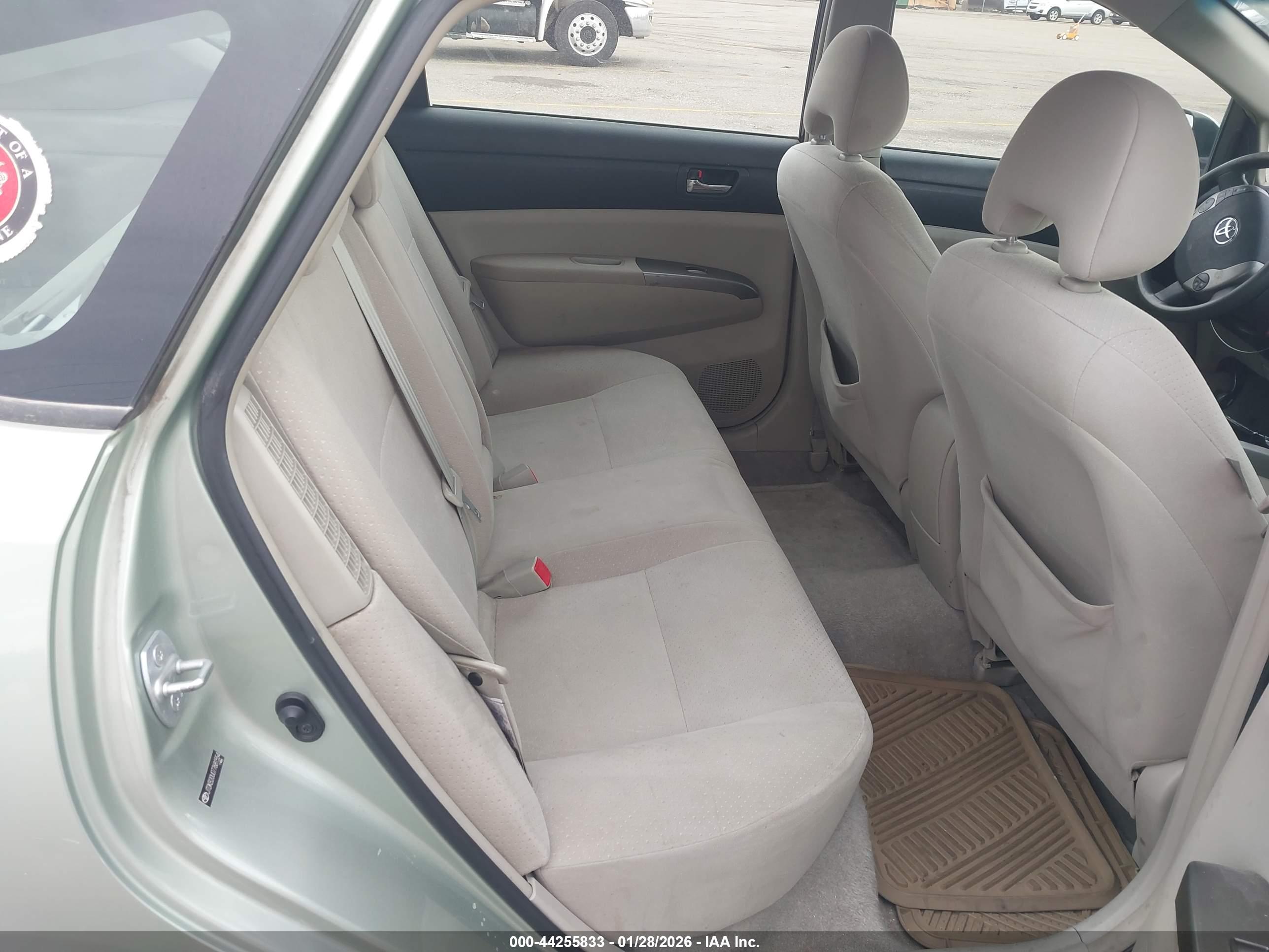 TOYOTA PRIUS image 8