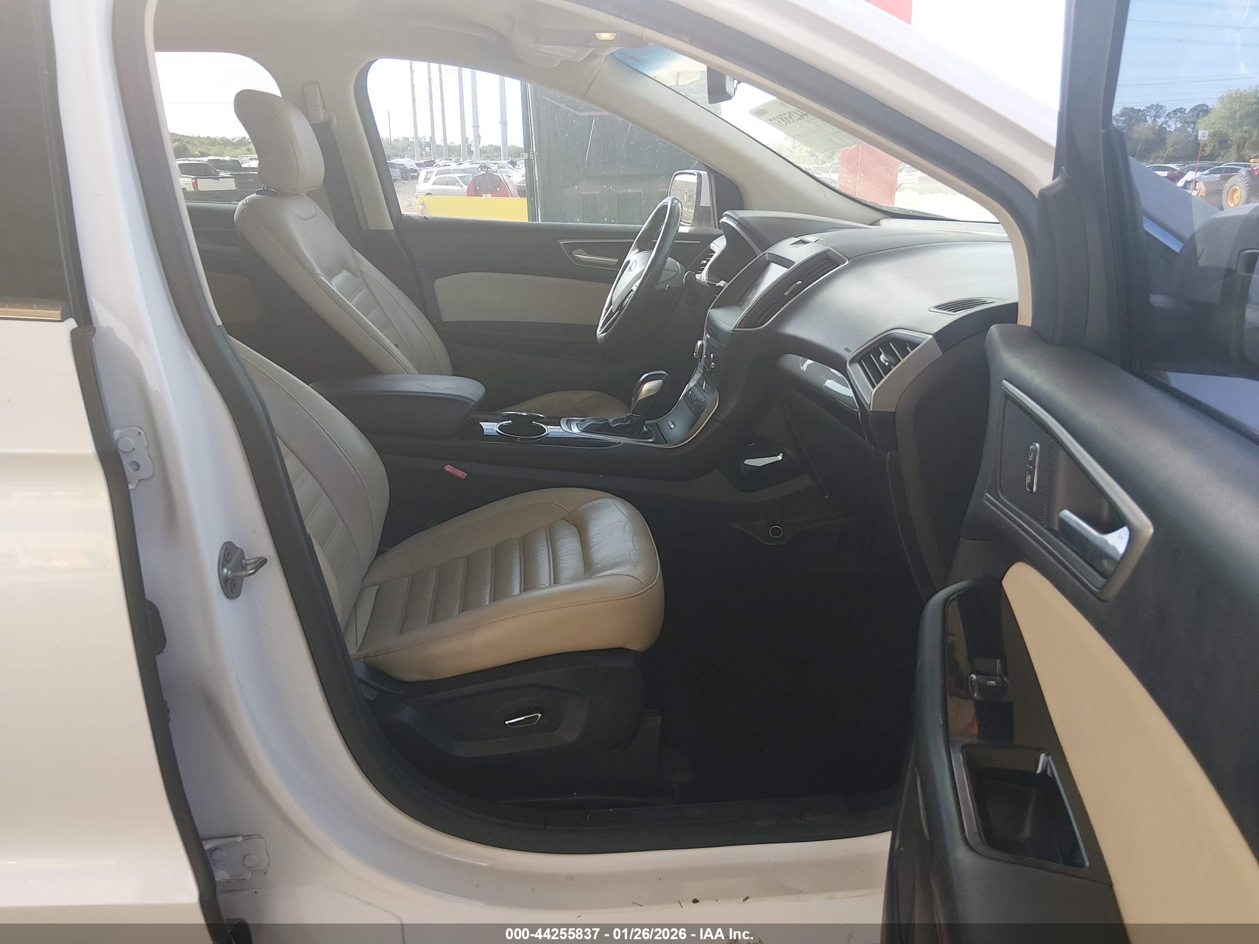 FORD EDGE image 5