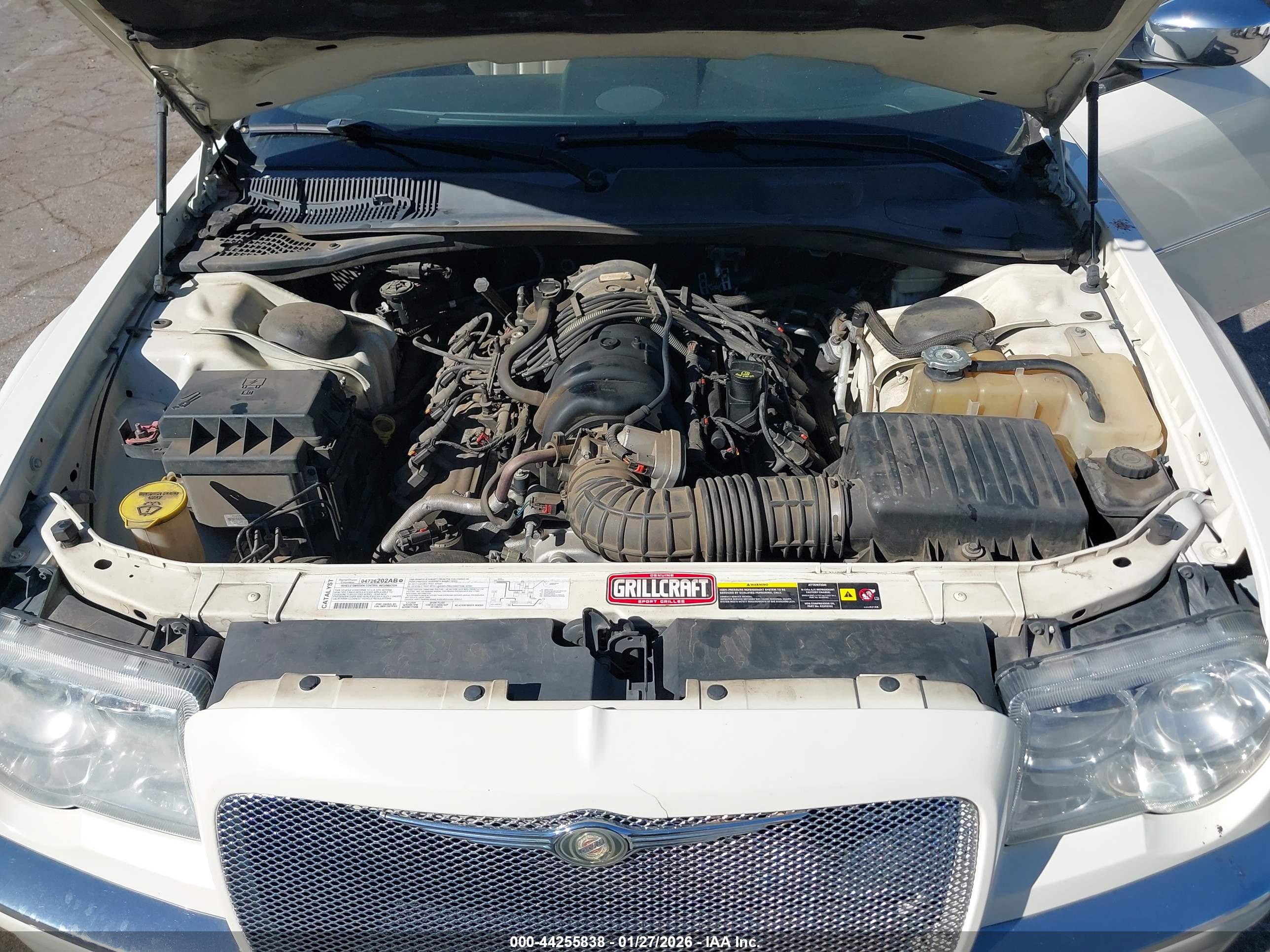 CHRYSLER 300C image 10