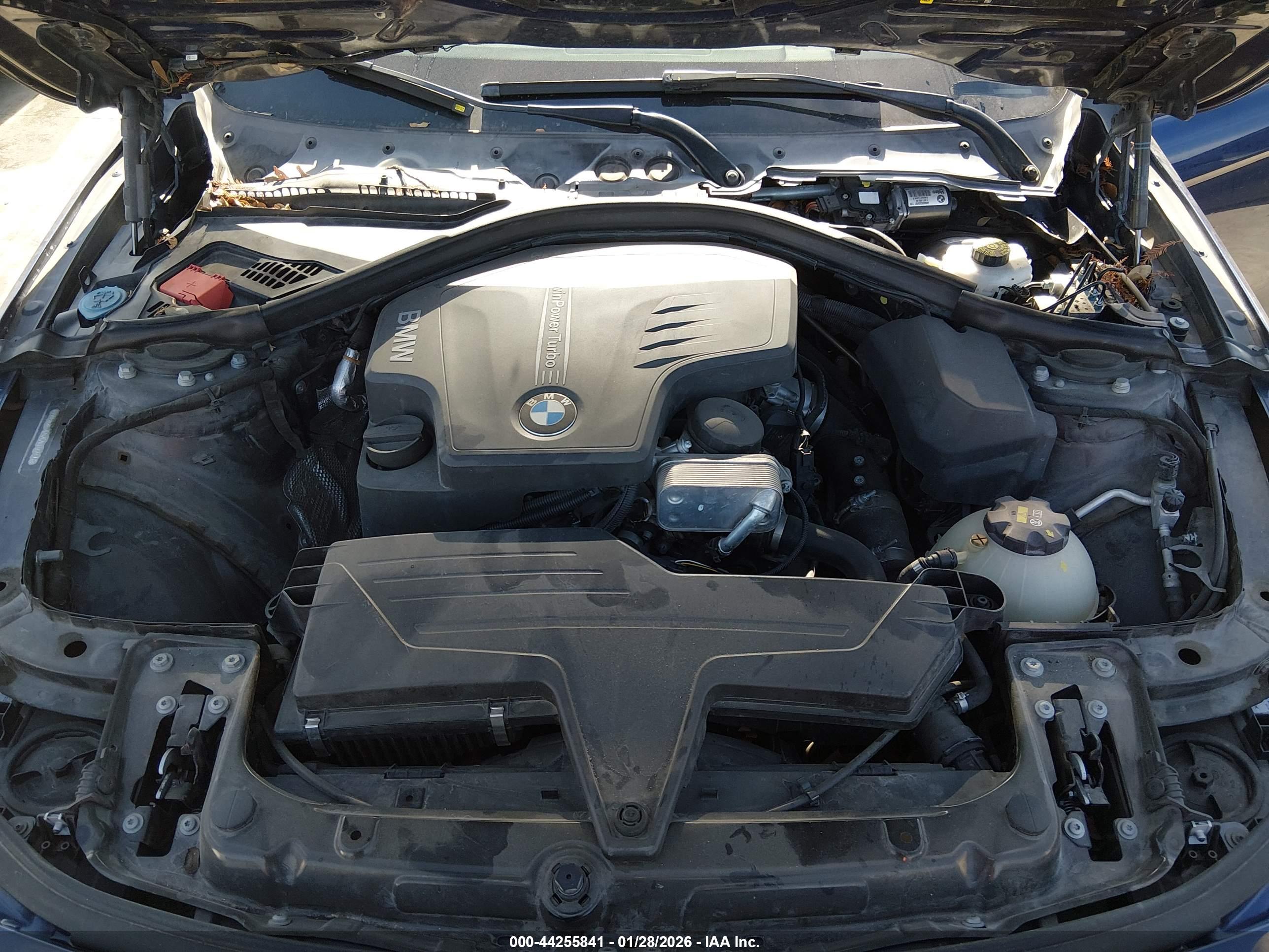 BMW 320I image 10