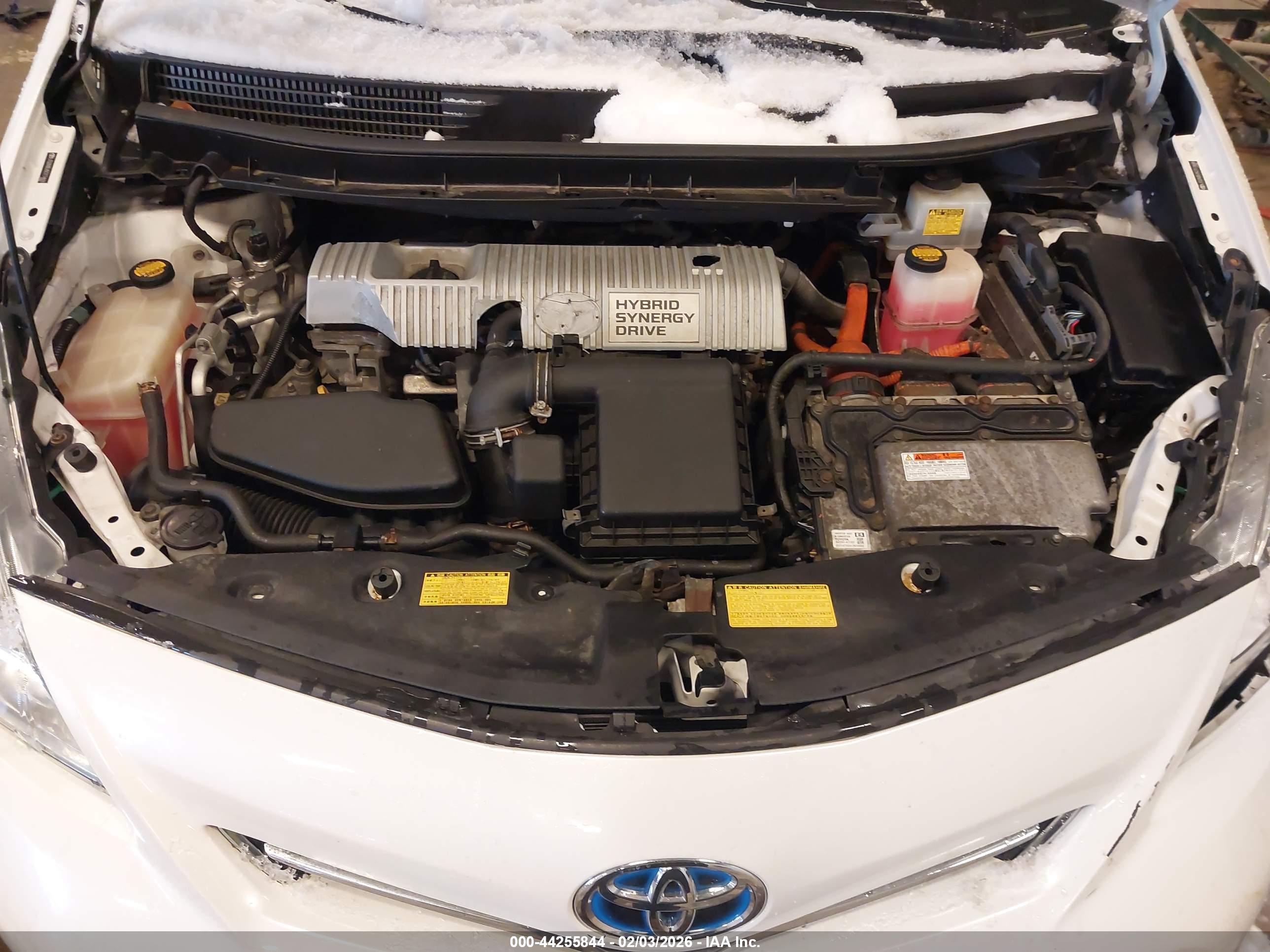 TOYOTA PRIUS image 10