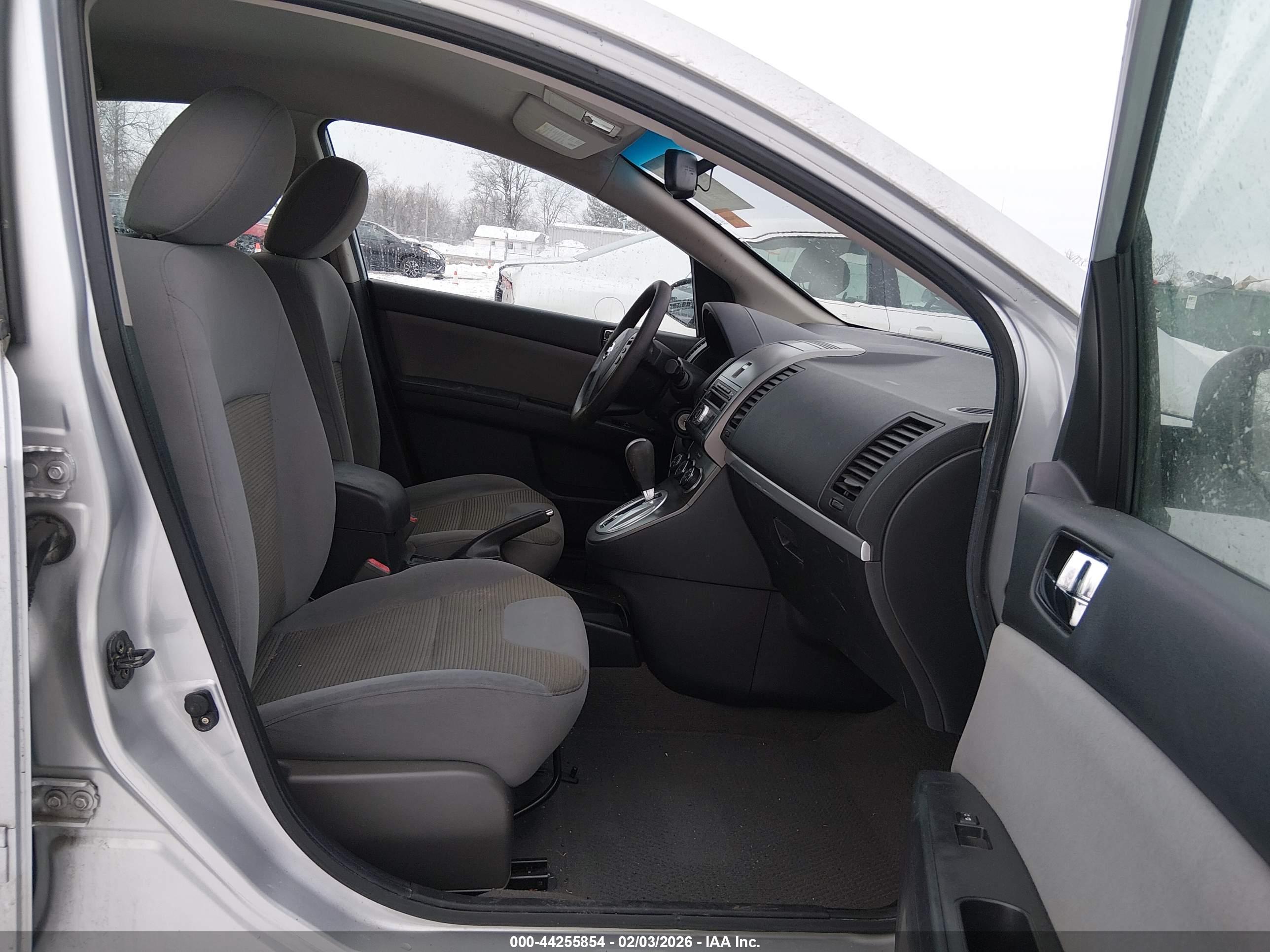NISSAN SENTRA image 5