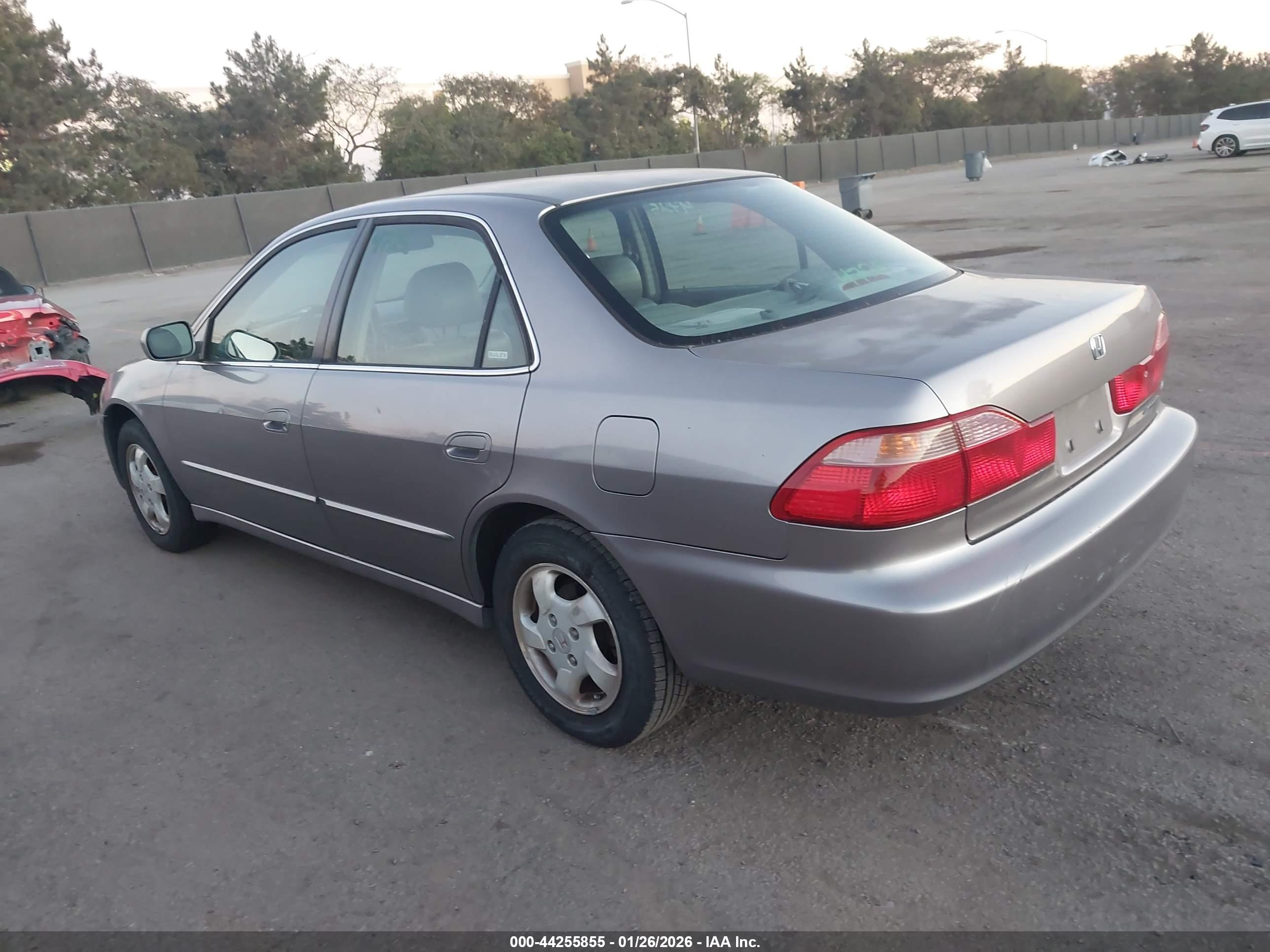 HONDA ACCORD image 3