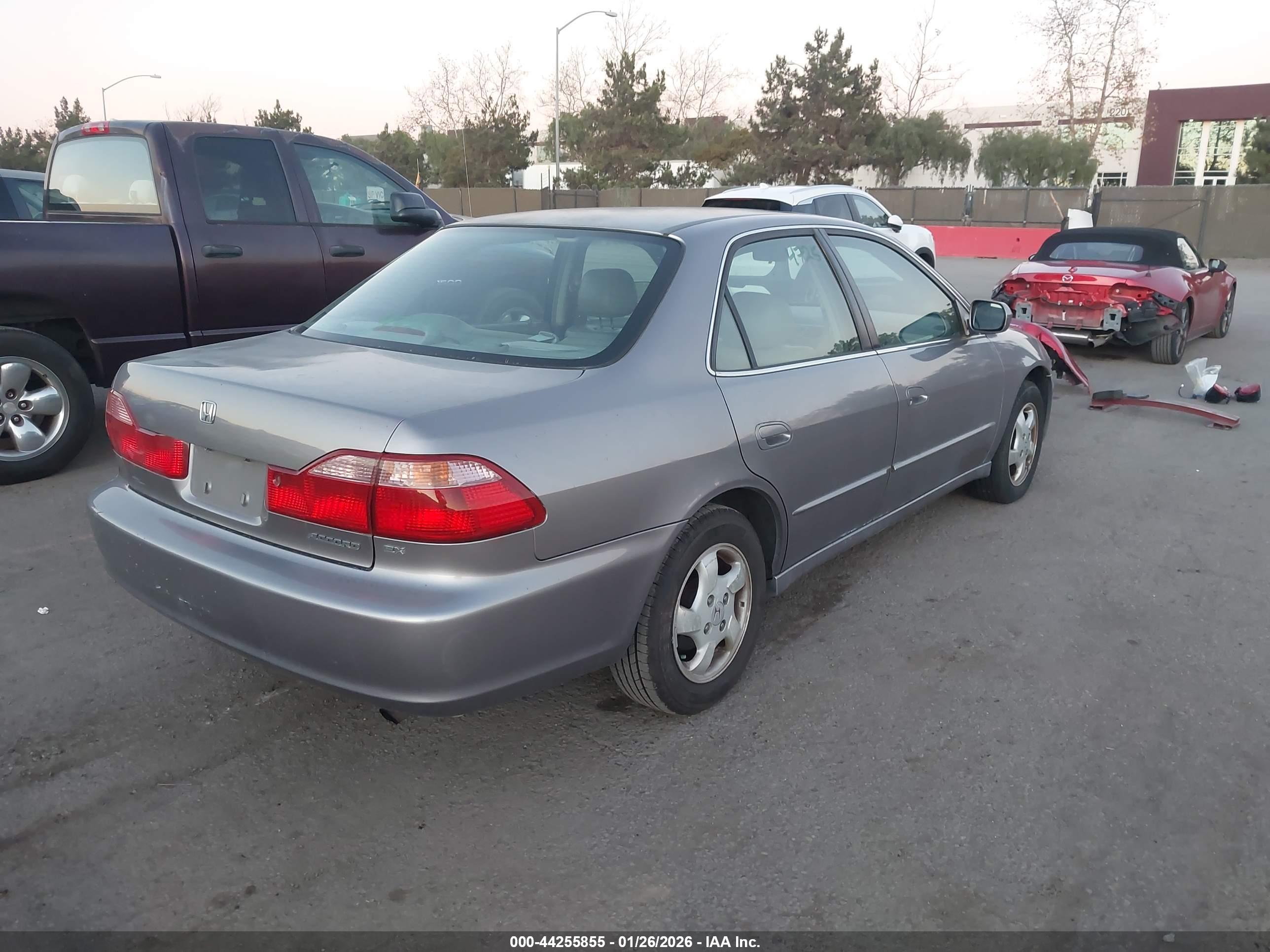 HONDA ACCORD image 4