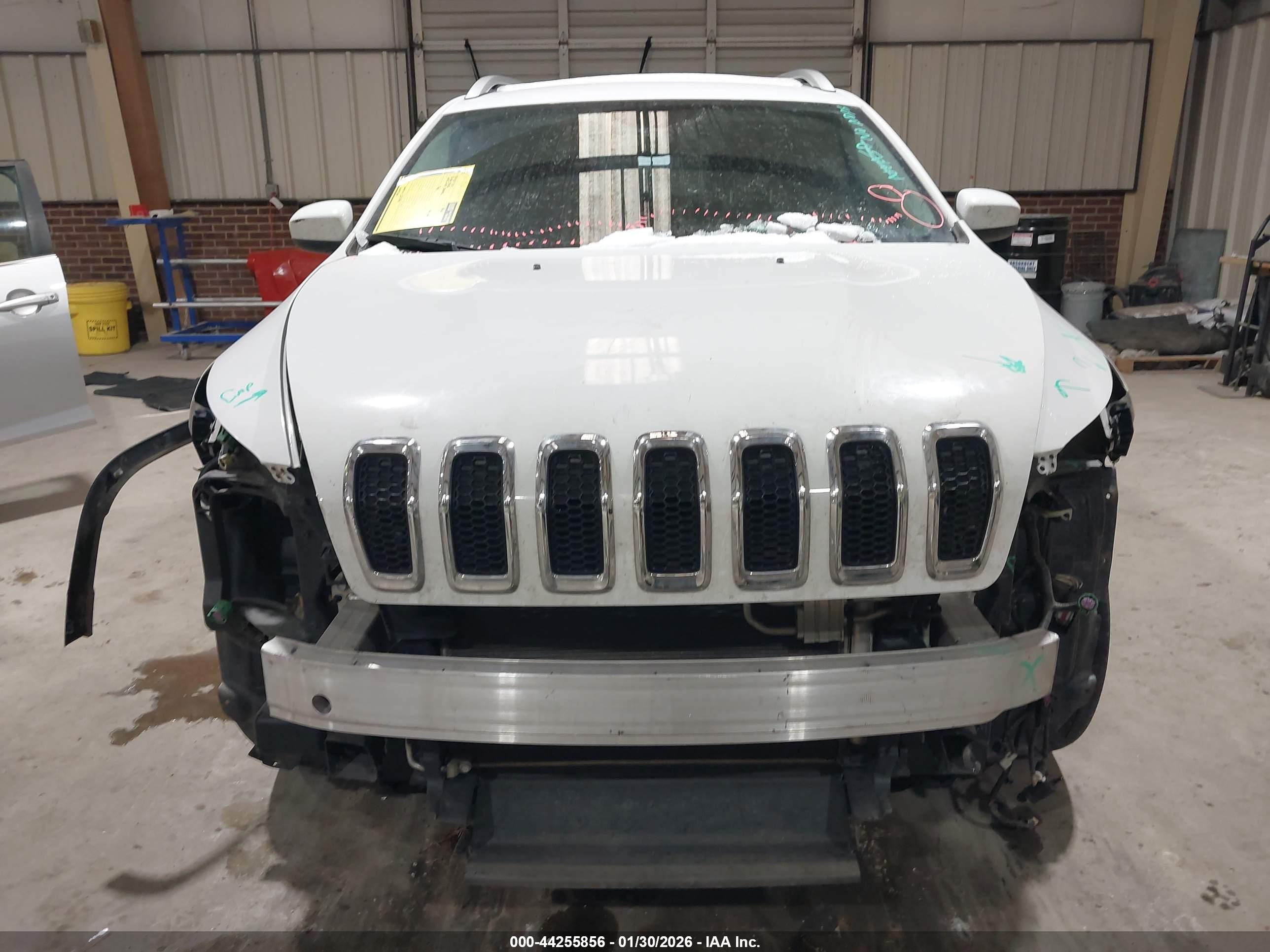 JEEP CHEROKEE image 6