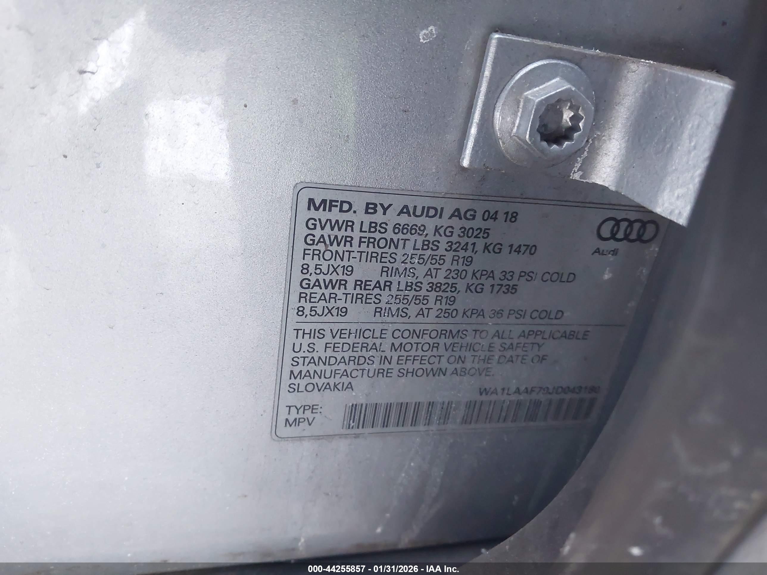 AUDI Q7 image 9