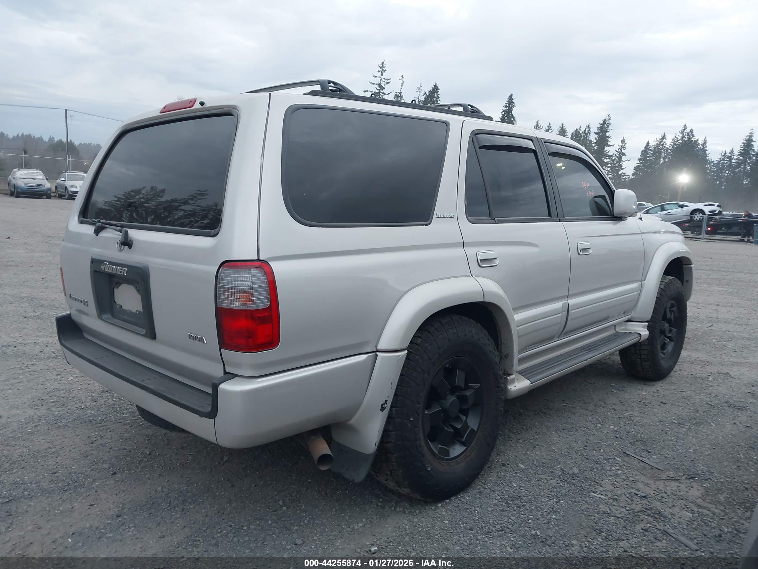 TOYOTA 4RUNNER image 4