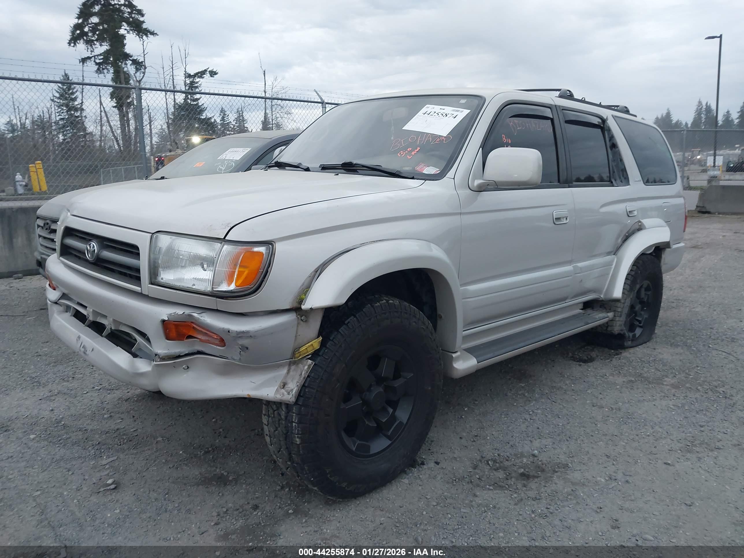 TOYOTA 4RUNNER image 6