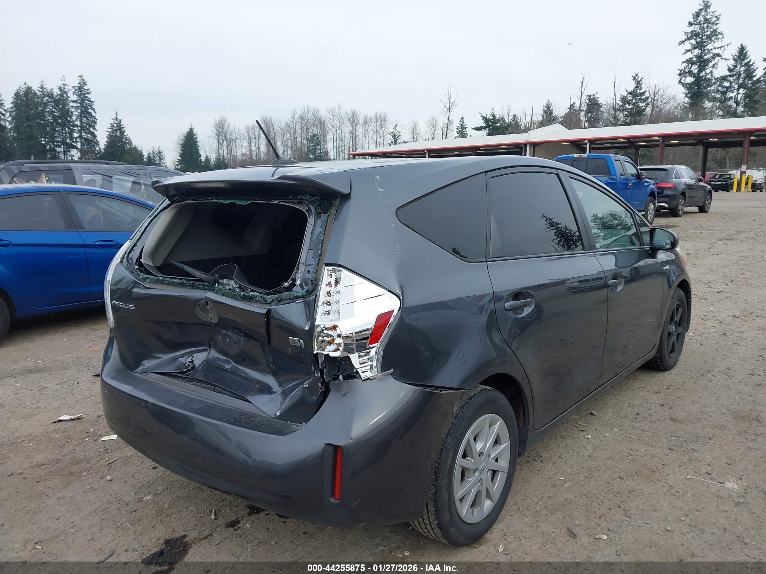 TOYOTA PRIUS image 6