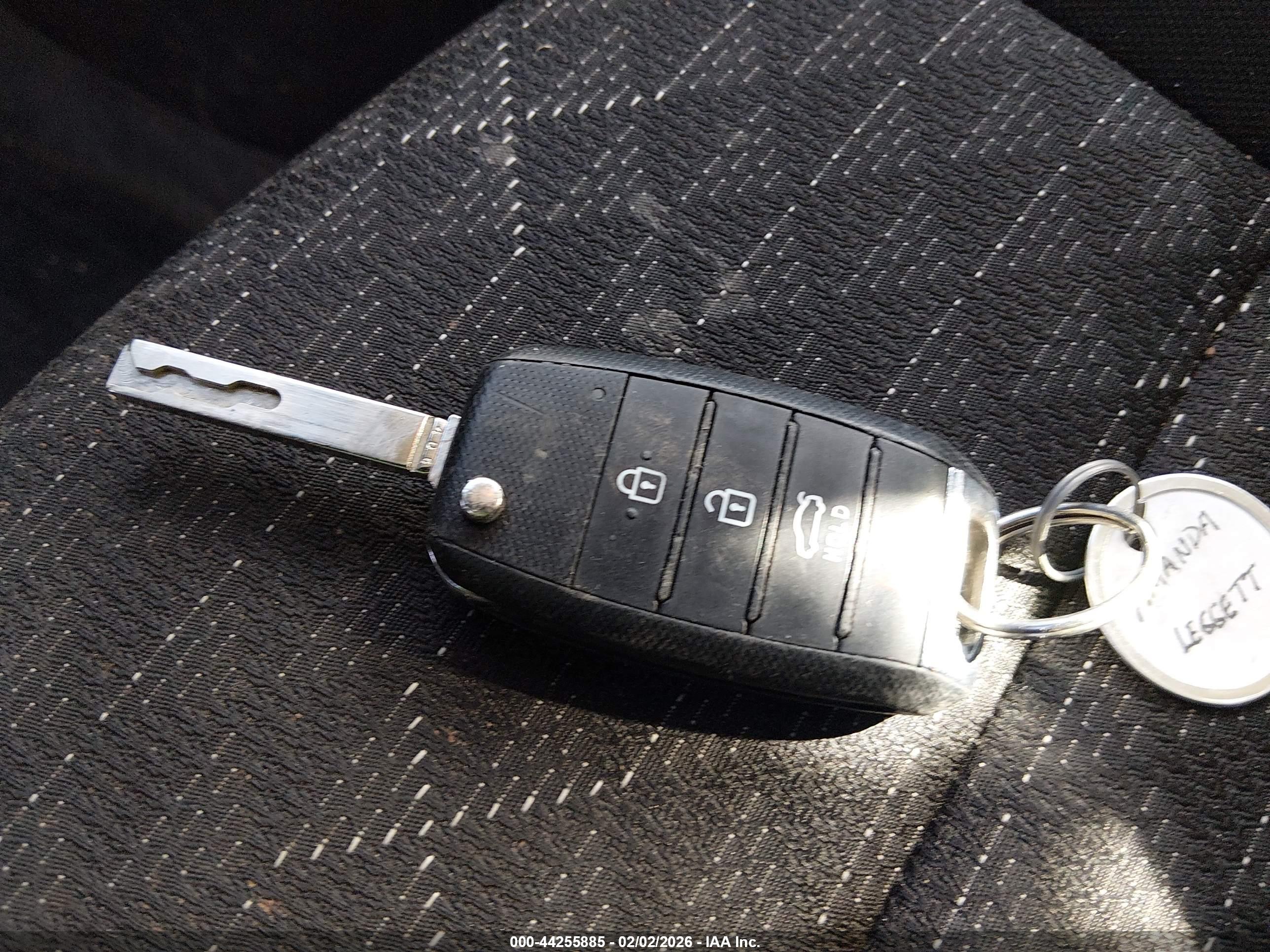 KIA RIO image 11