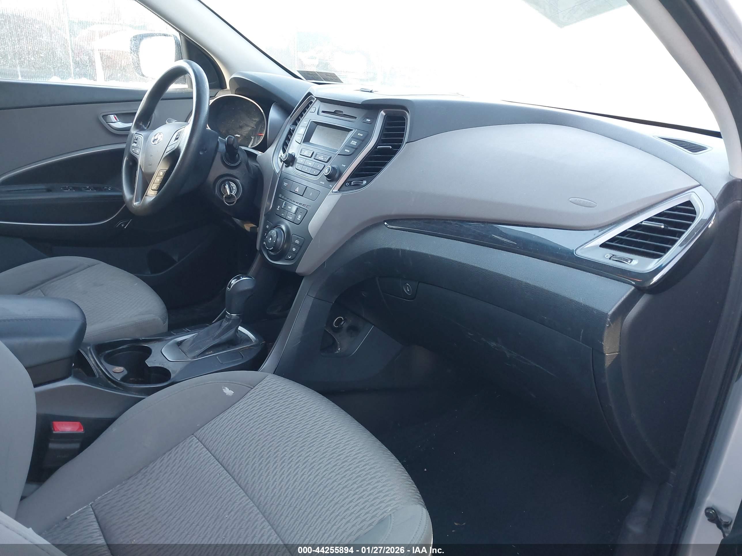 HYUNDAI SANTA image 5