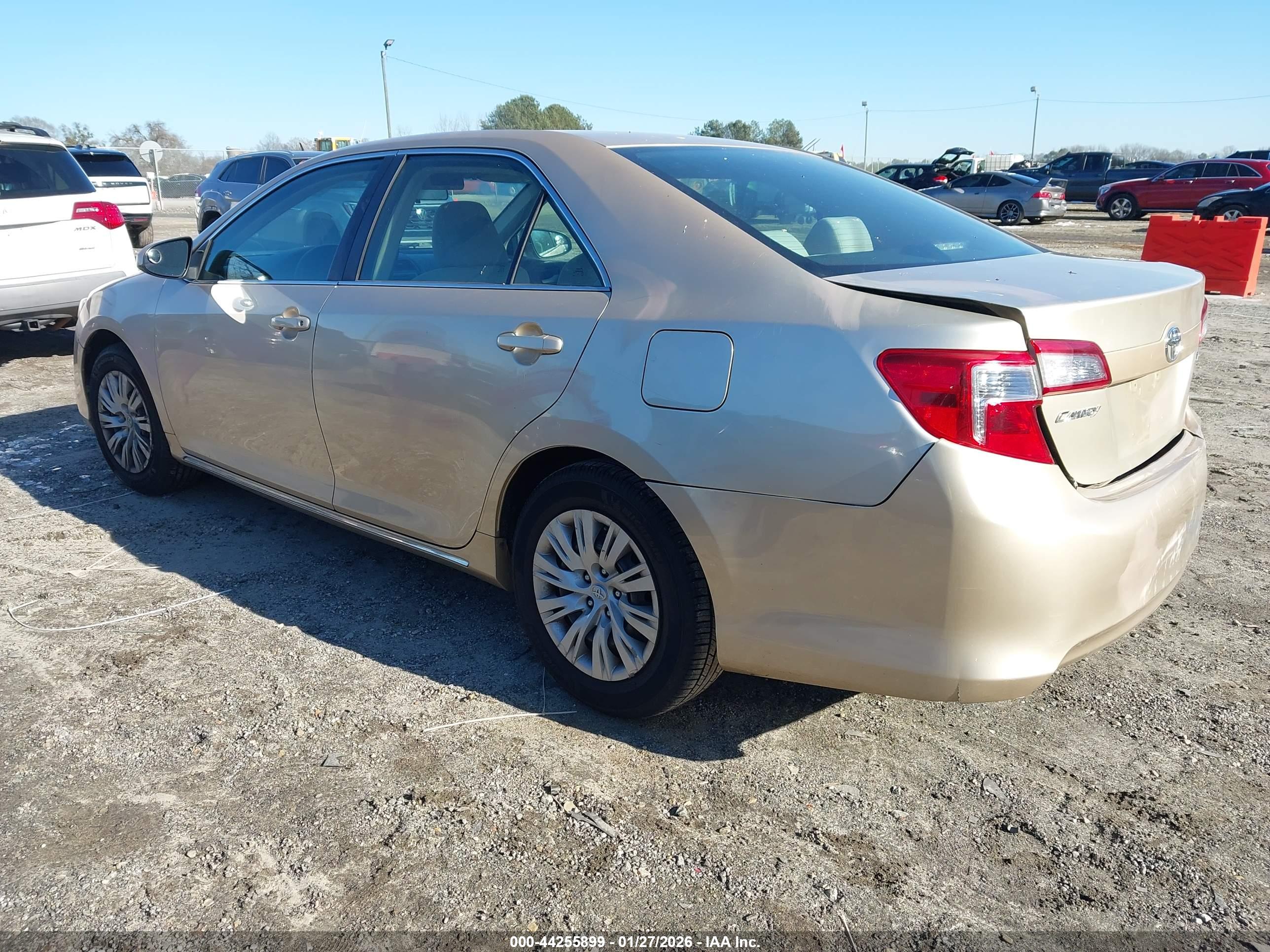 TOYOTA CAMRY image 3