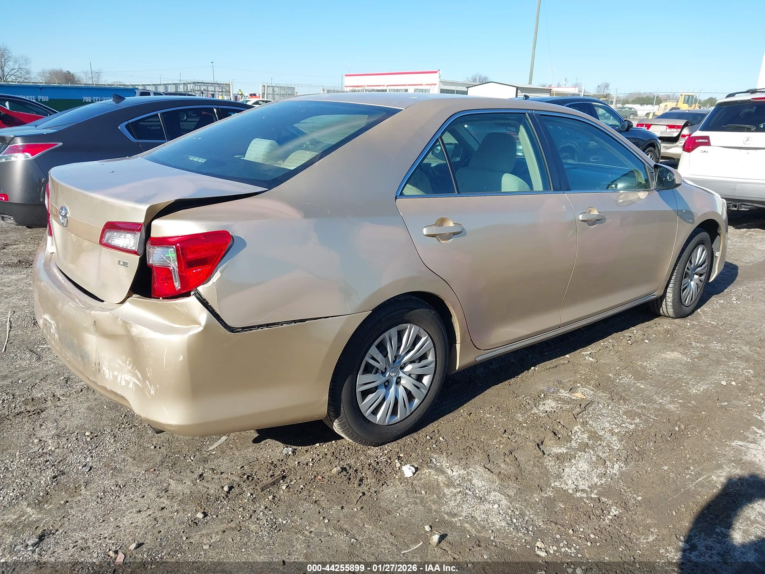 TOYOTA CAMRY image 4
