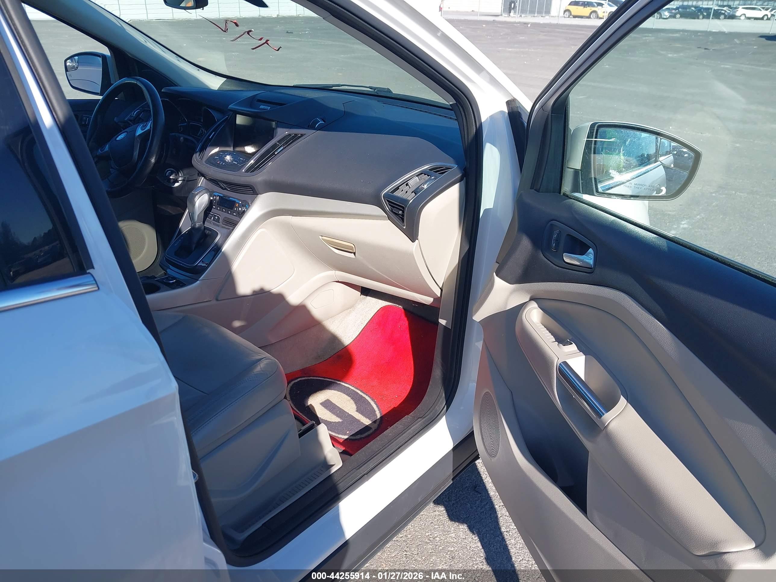 FORD ESCAPE image 5