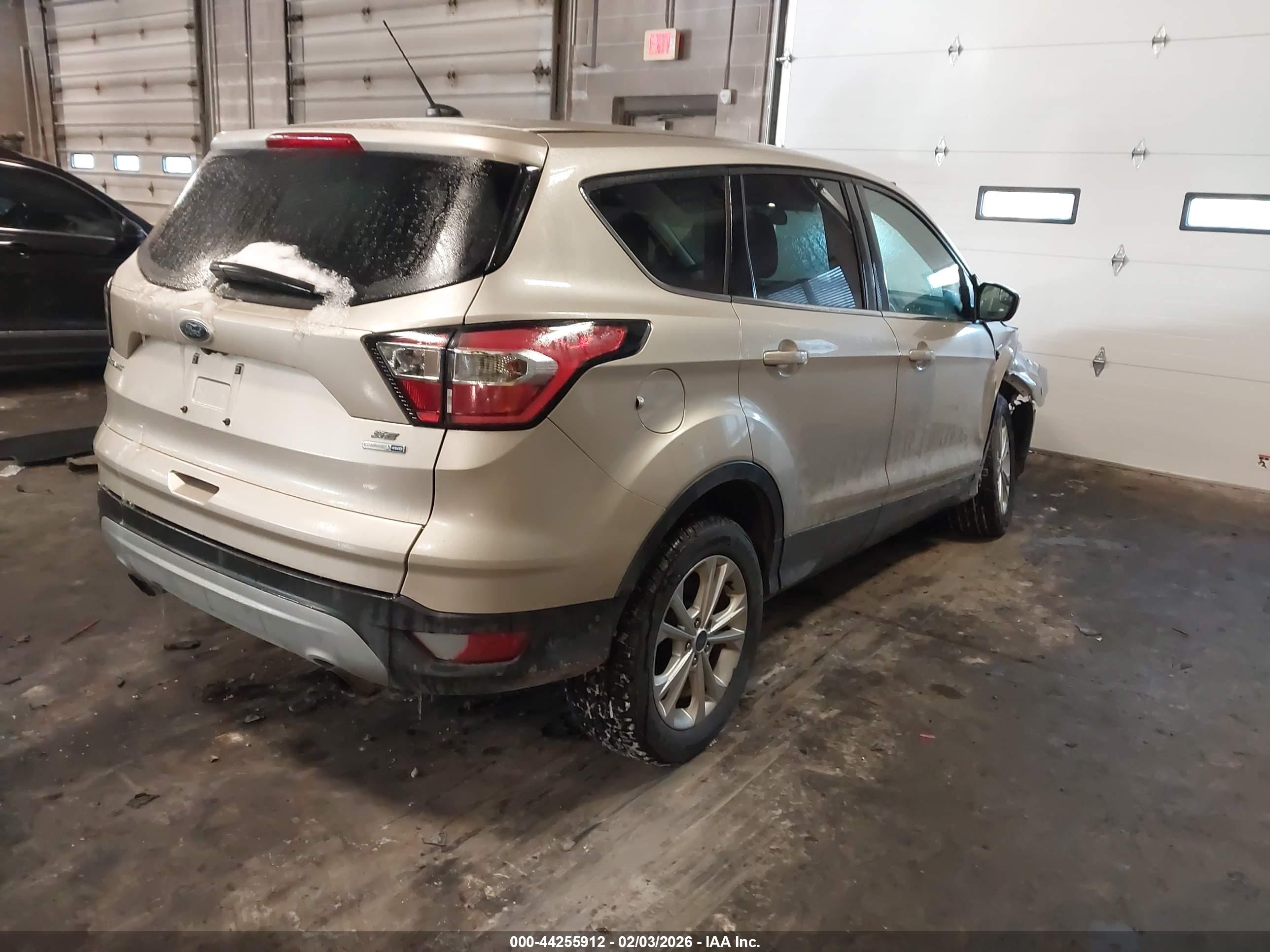 FORD ESCAPE image 4