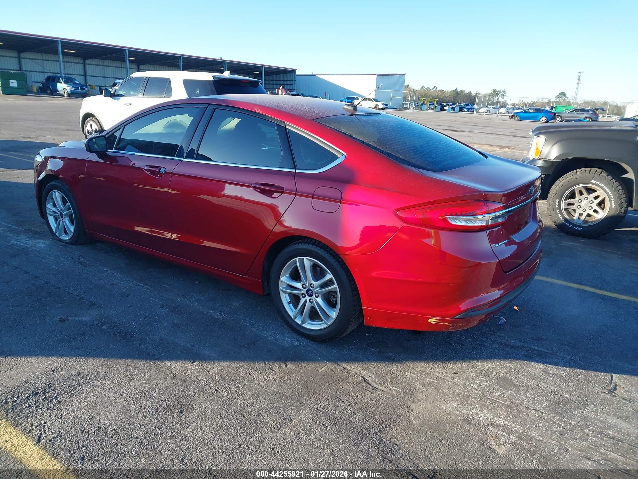 FORD FUSION image 3