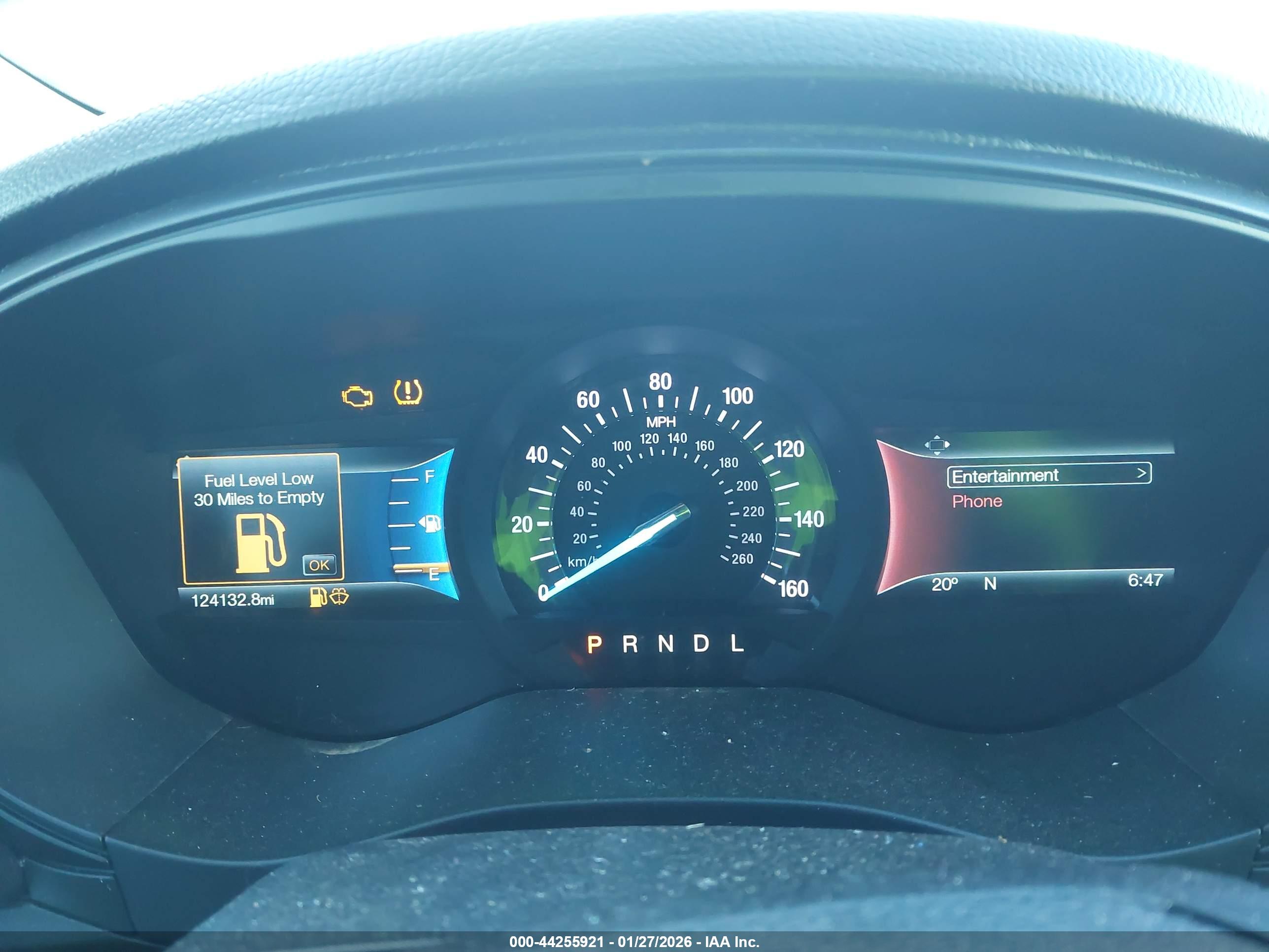 FORD FUSION image 7
