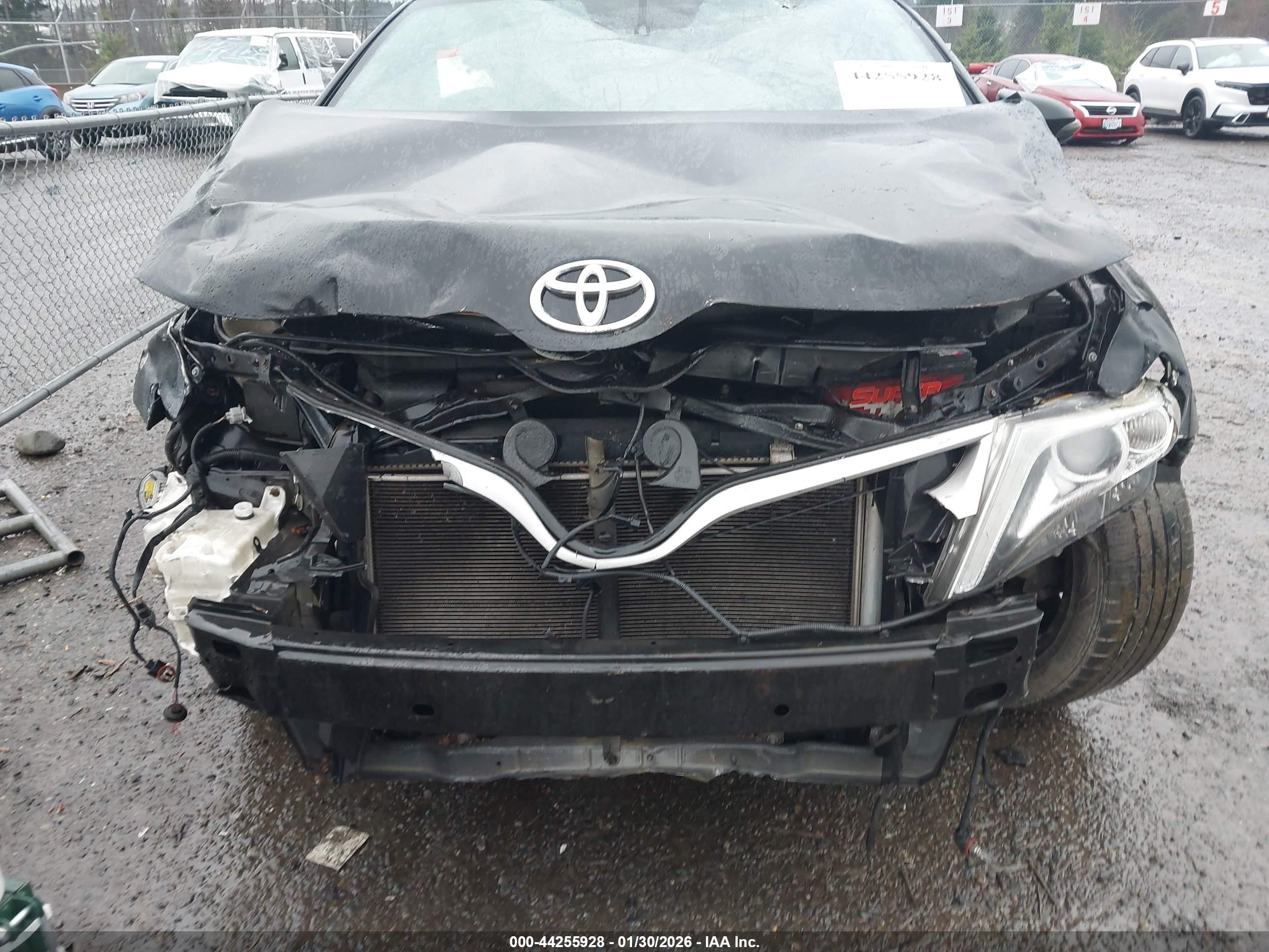 TOYOTA VENZA image 6